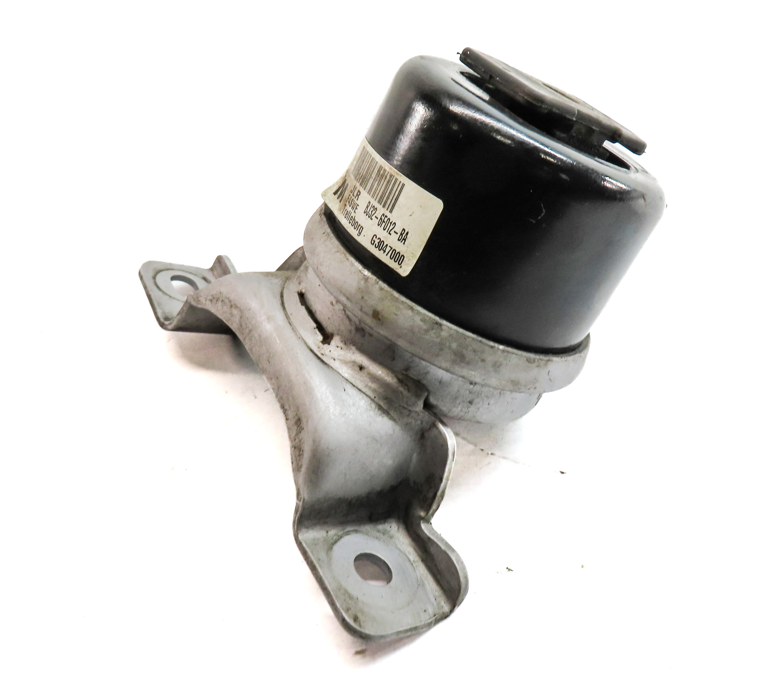 2016 LAND ROVER DISCOVERY SPORT (L550) 2.0L (204PT) ROUND ENGINE MOTOR MOUNT — exact item pictured