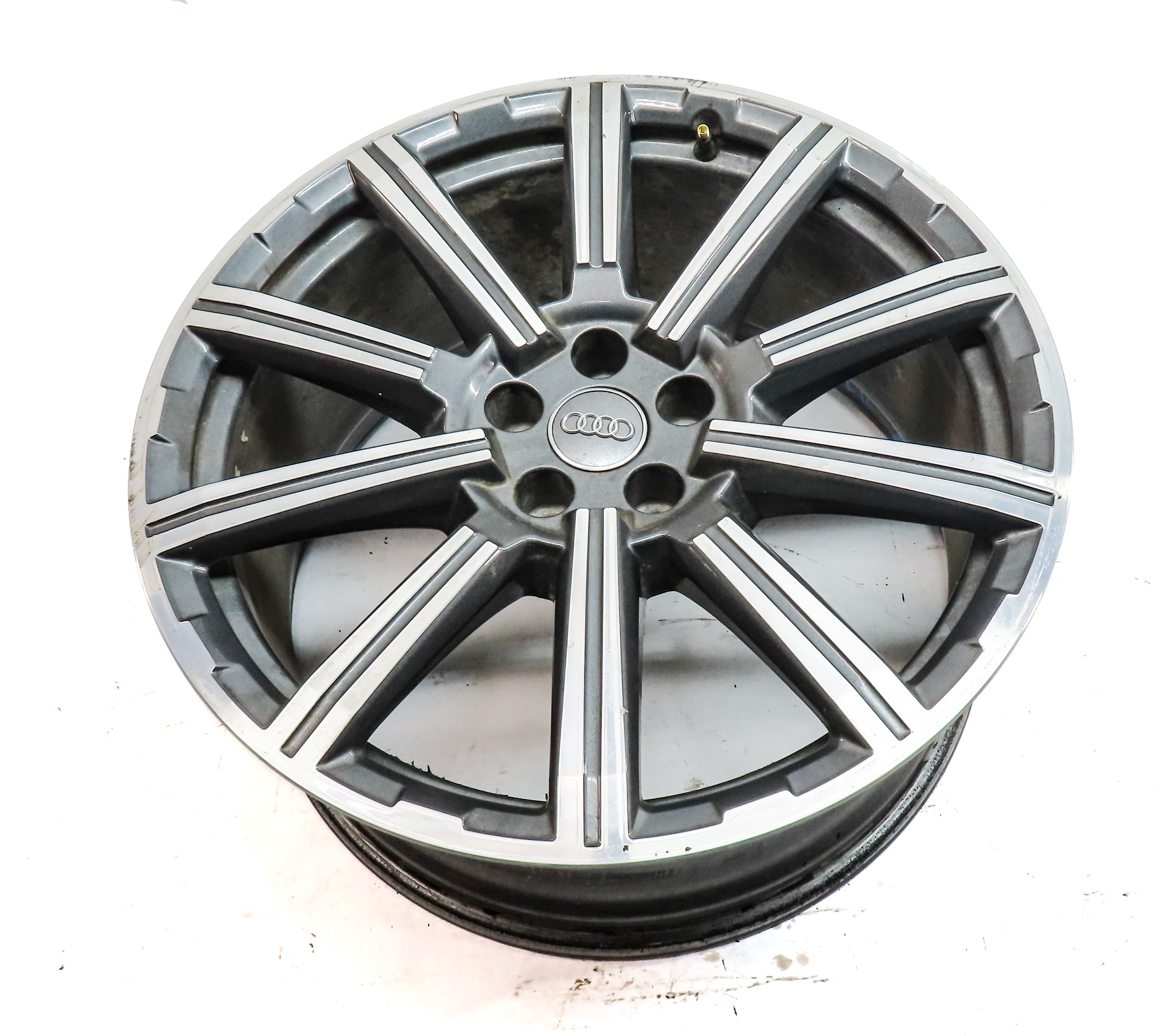 2017-2019 AUDI Q7 (4M) 20x9 ALUMINUM ALLOY 10-SPOKE WHEEL RIM — exact item pictured