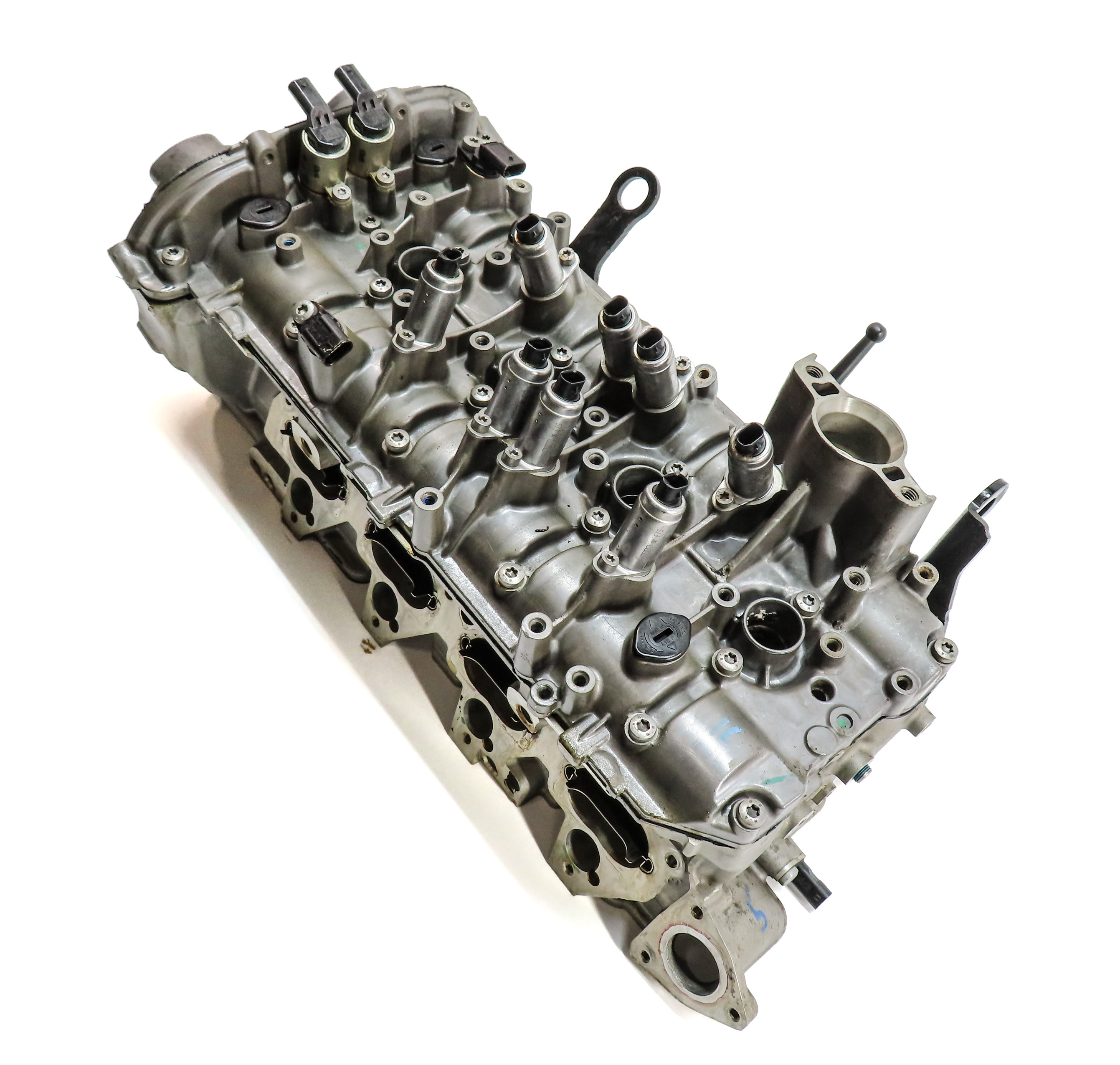 2015-2018 AUDI A8 (D4 4H) 4.0L ENGINE RIGHT PASSENGER CYLINDER HEAD — exact item pictured
