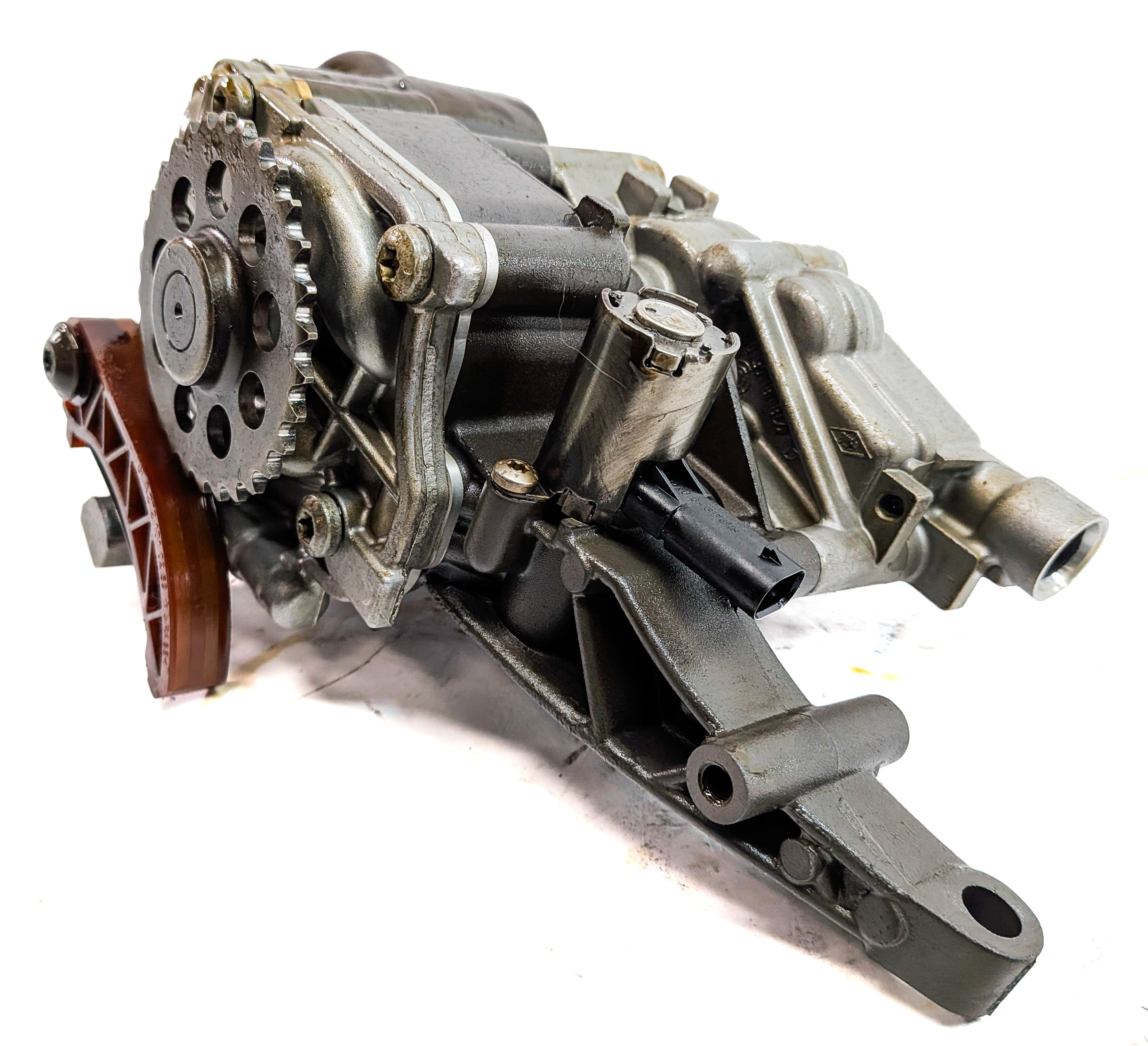 2013 MERCEDES GL550 (X166) 4.6L (278.928) ENGINE MOTOR OIL FLUID PUMP ASSEMBLY — exact item pictured