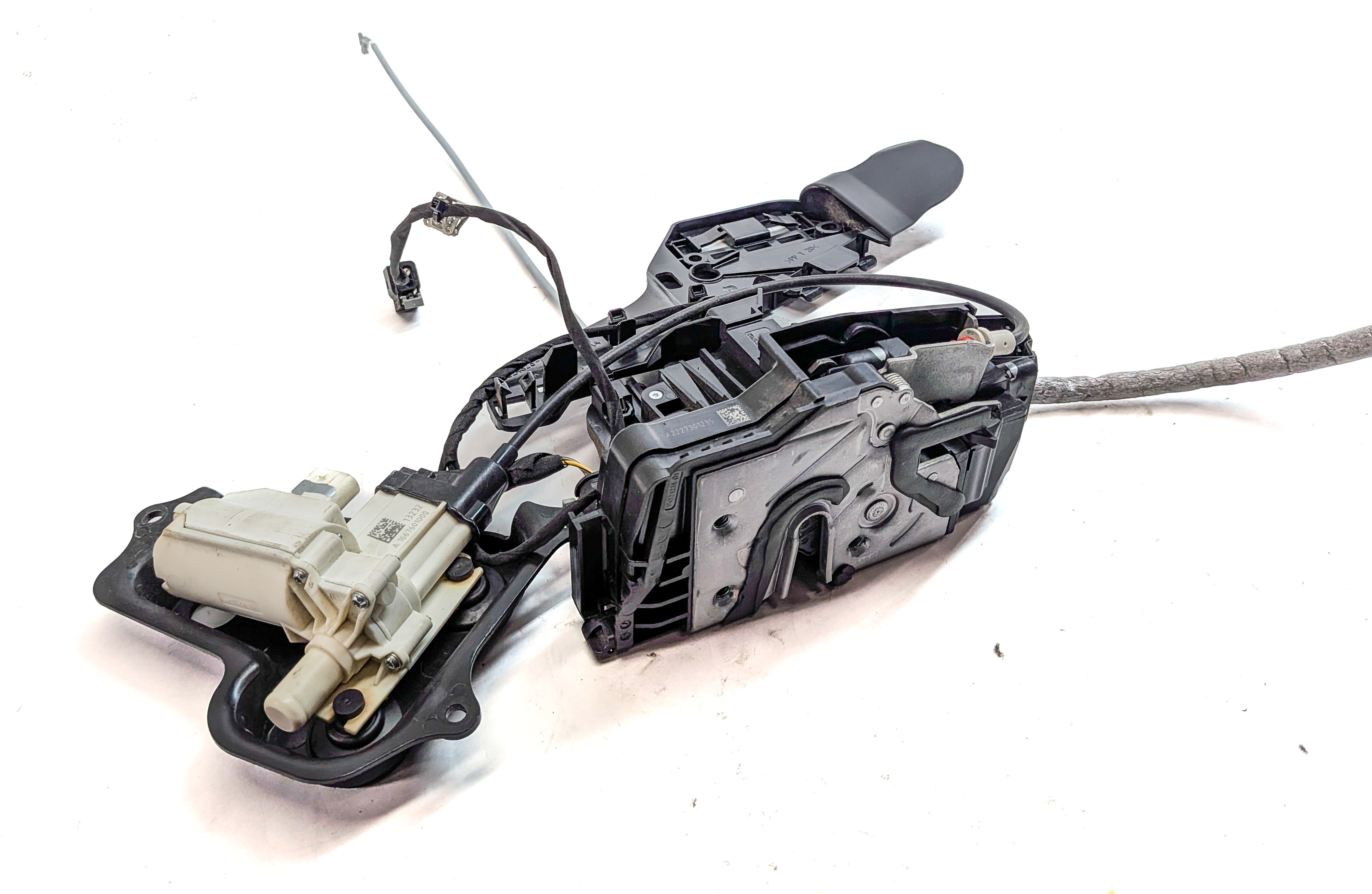 13-15 MERCEDES GL CLASS (X166) REAR RIGHT LOCK LATCH ACTUATOR & SOFT CLOSE MOTOR — exact item pictured