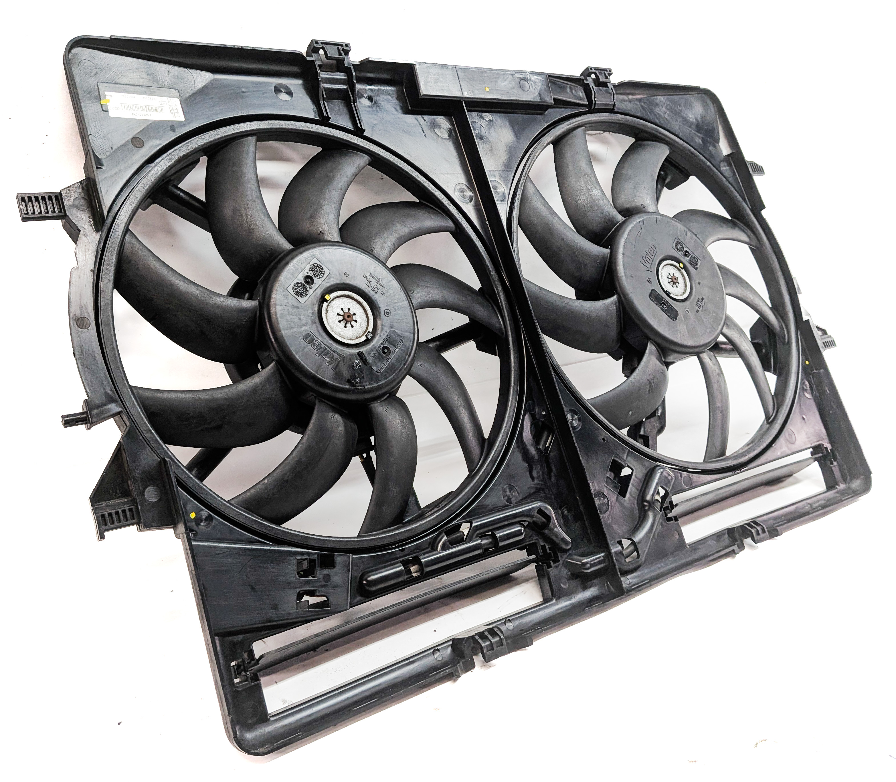 09-17 AUDI A4 A5 Q5 S4 (B8 8T 8R) 2.0L 3.0L 3.2L RADIATOR COOLING FAN w/ SHROUD — exact item pictured