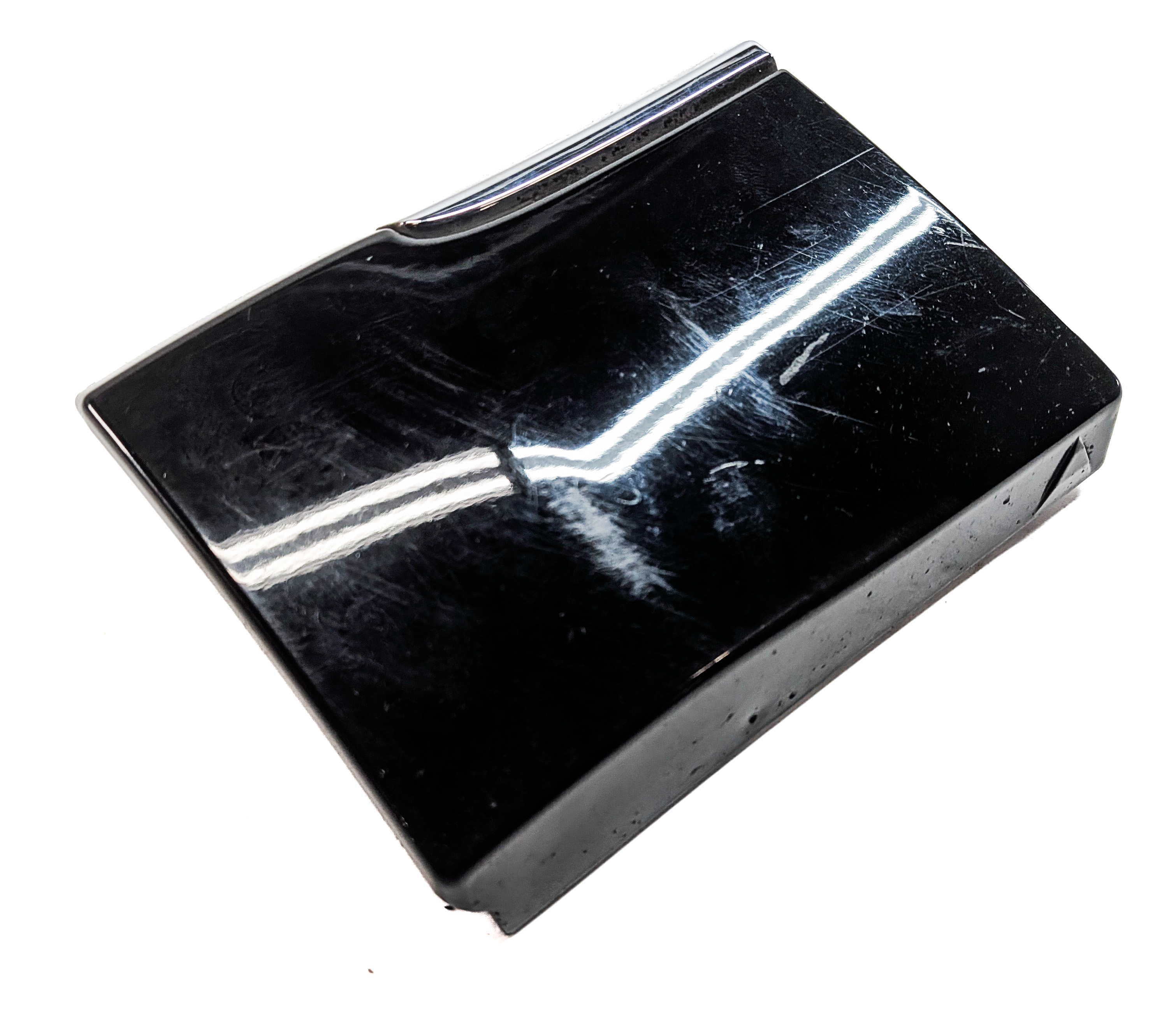 2013 AUDI Q5 (B8 8R) FRONT LEFT DRIVER LOWER FENDER TRIM MOULDING (Black) — exact item pictured