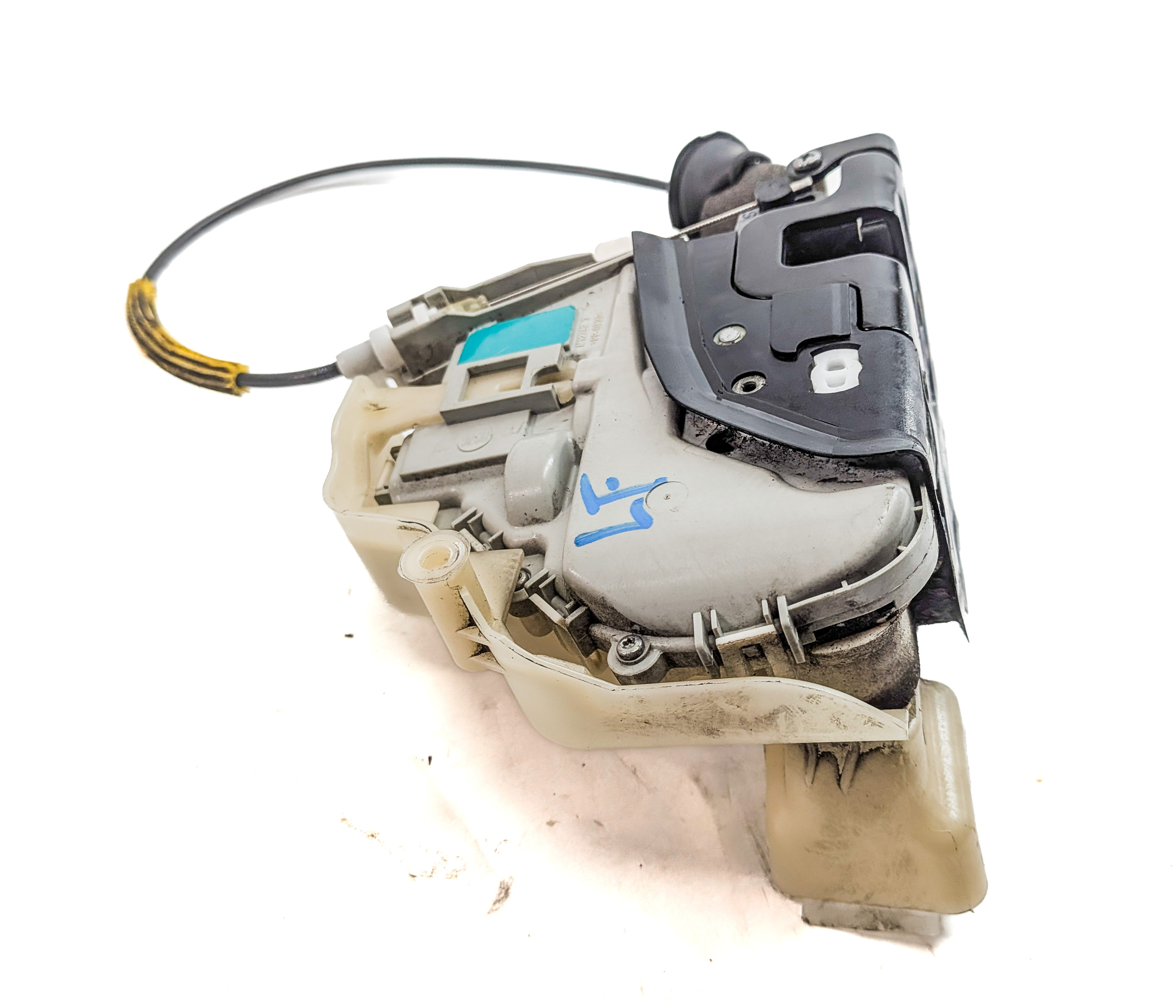 10-23 PORSCHE AUDI A4 A5 A6 A7 A8 Q3 Q5 Q7 TT FRONT LEFT DRIVER DOOR LATCH — exact item pictured