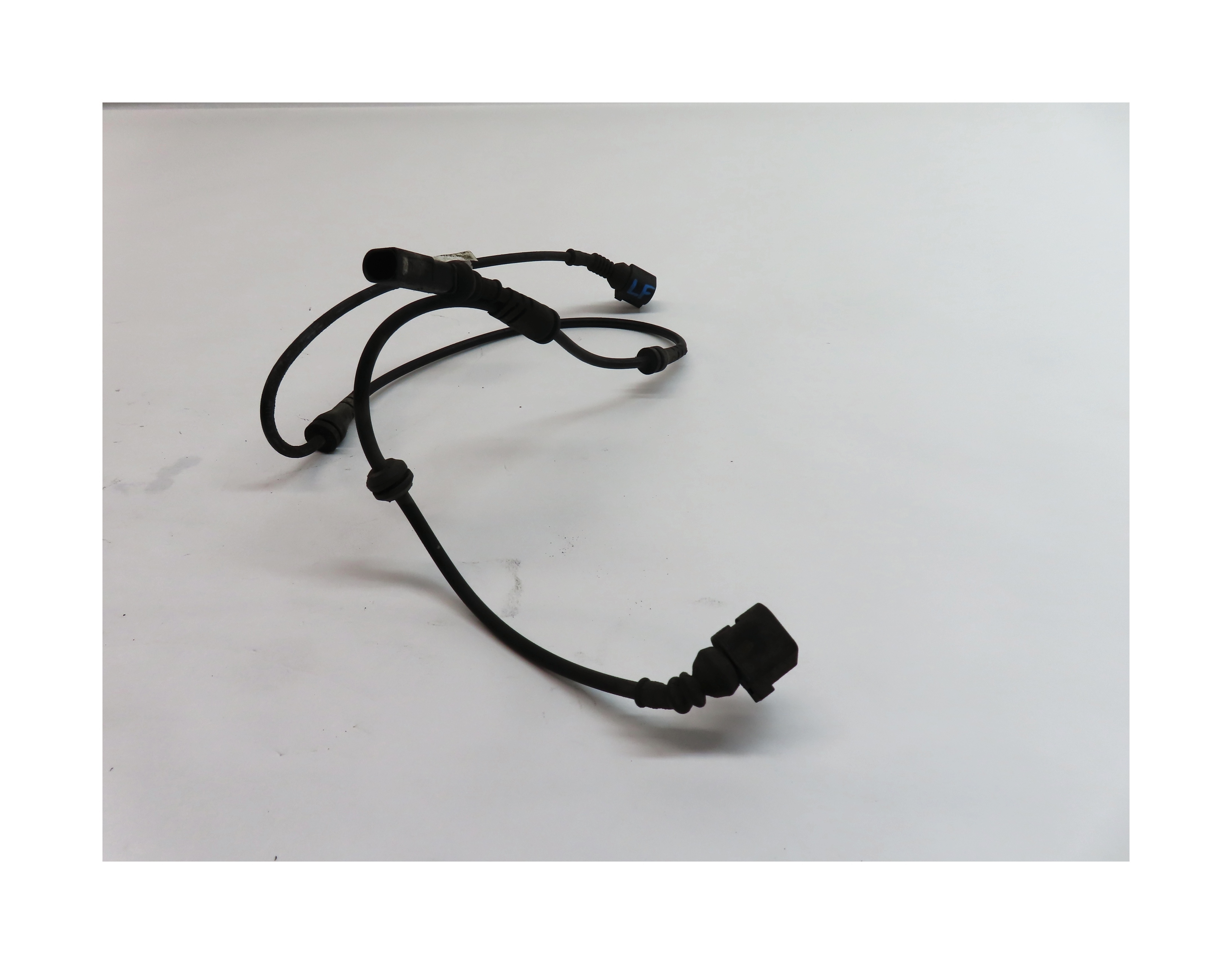 2011 AUDI Q7 (4L) FRONT LEFT DRIVER WHEEL SPEED SENSOR w/ WIRE HARNESS — exact item pictured