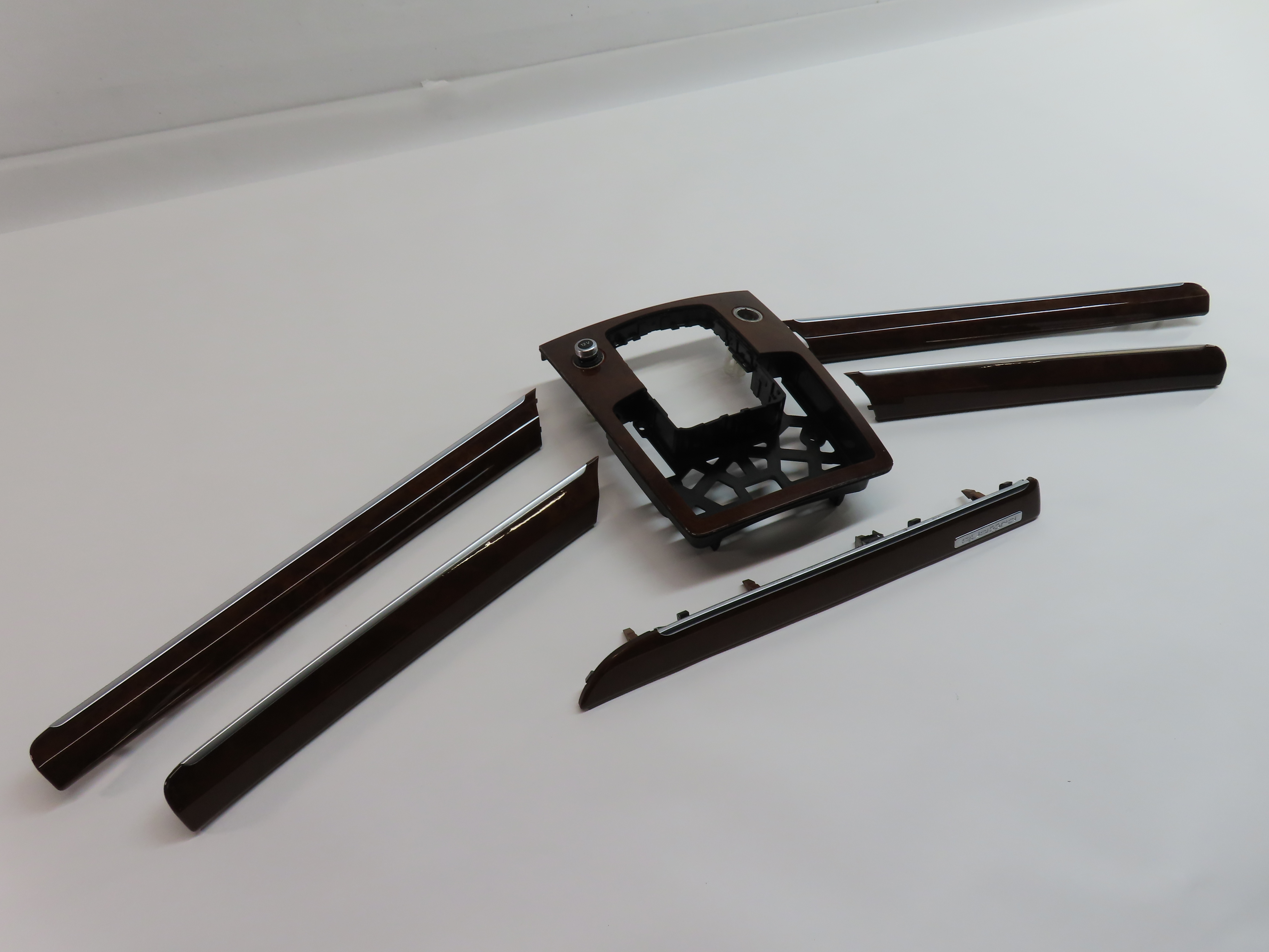 2011 AUDI Q7 (4L) INTERIOR DASH DOOR CENTER CONSOLE WOOD TRIM SET/6 (Walnut) — exact item pictured