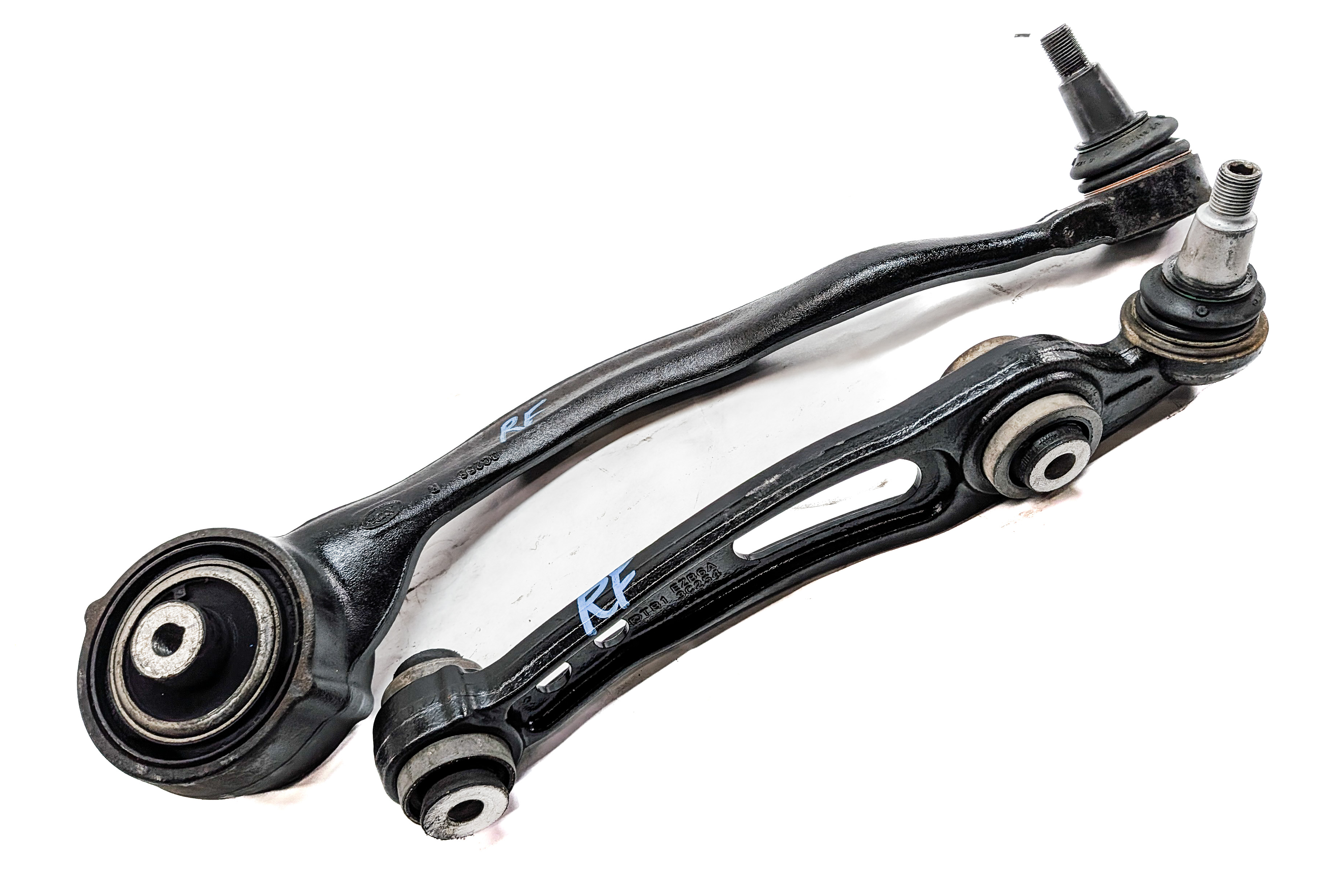 2014-2017 RANGE ROVER SPORT (L494) RIGHT FRONT PASSENGER CONTROL ARM SET — exact item pictured