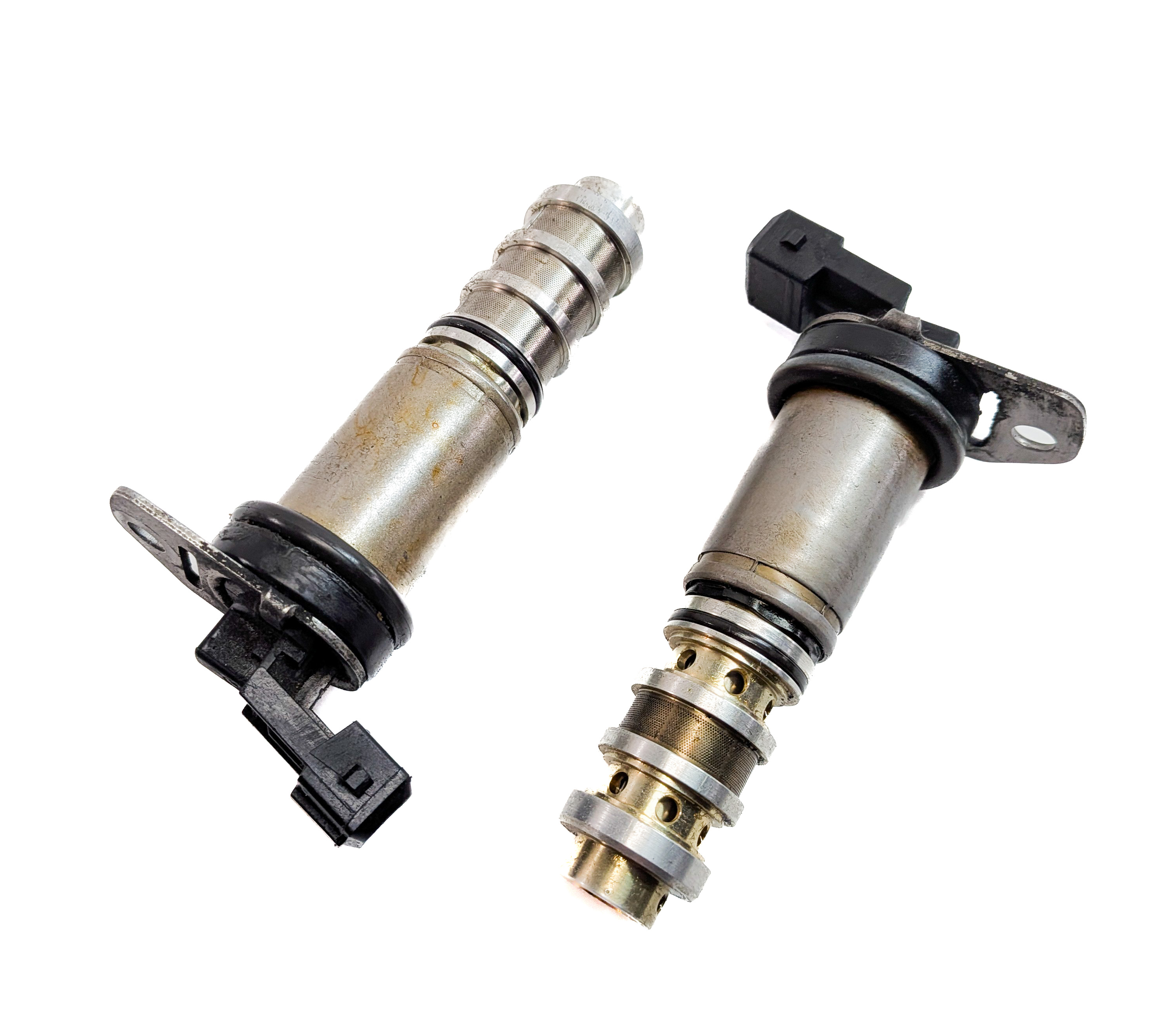 2009 BMW 750I (F01) 4.4L (N63) ENGINE VVT VARIABLE VALVE TIMING SOLENOID SET/2 — exact item pictured