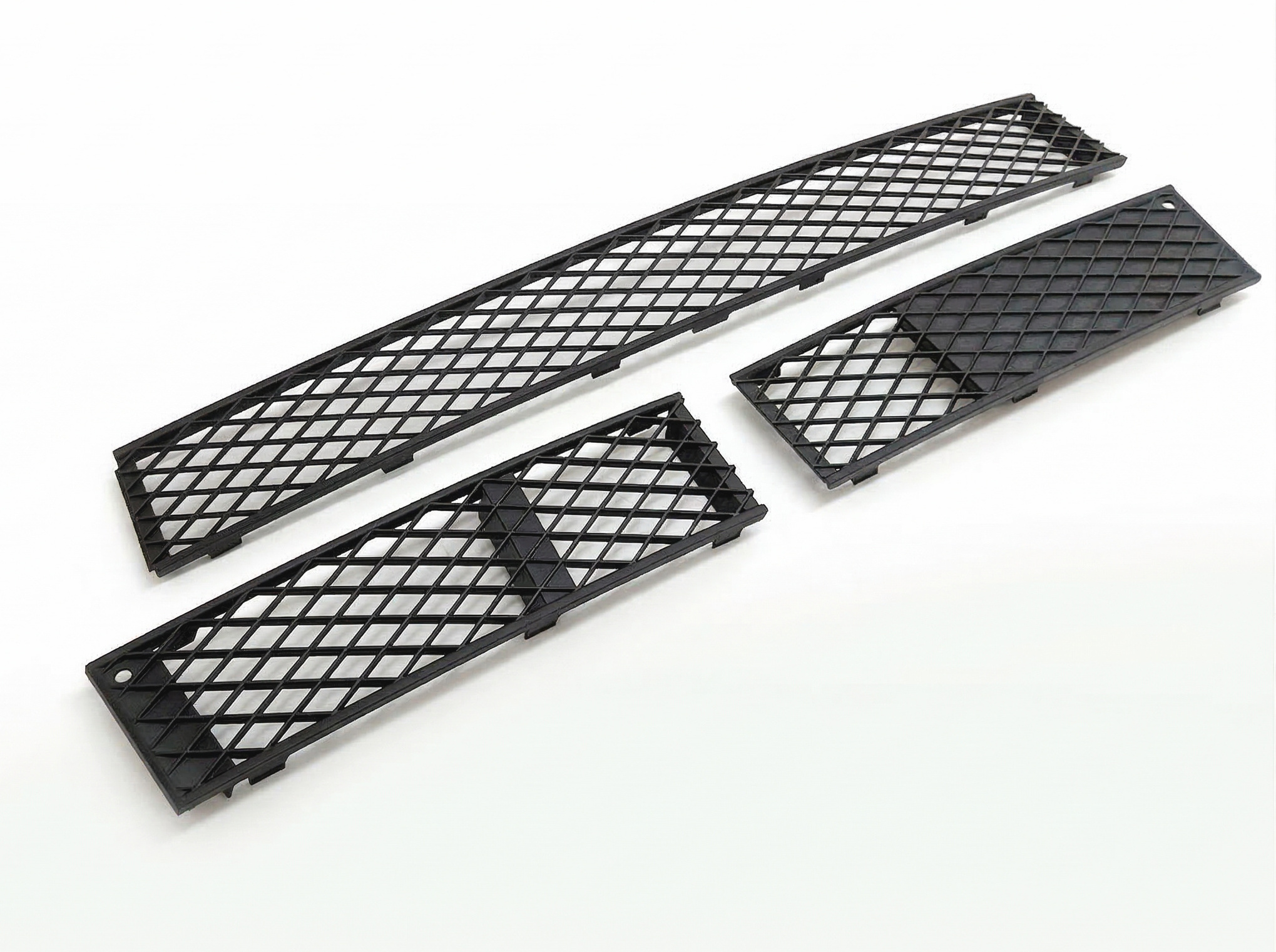 09-12 BMW 7 (F01 F02) FRONT LOWER LEFT RIGHT CENTER BUMPER AIR VENT GRILLE SET/3 — exact item pictured