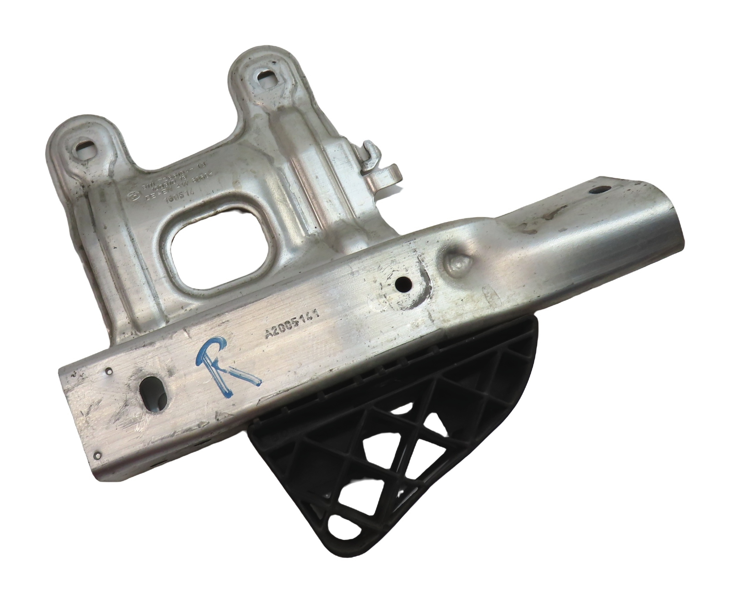 2014 BMW 328XI WAGON (F30) FRONT RIGHT PASSENGER BUMPER SUPPORT MOUNT BRACKET — exact item pictured