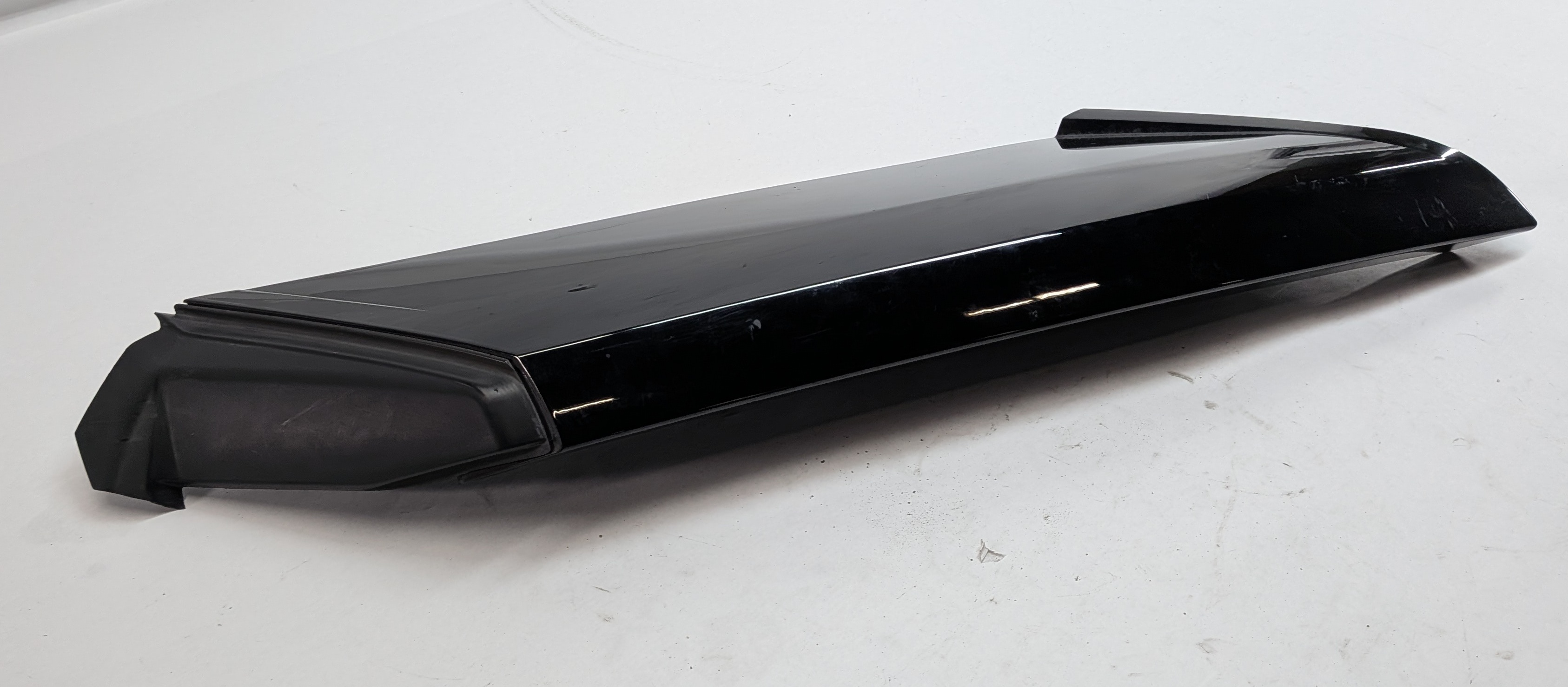 2016 RANGE ROVER (L405) REAR RIGHT D PILLAR TRIM MOULDING PANEL — exact item pictured