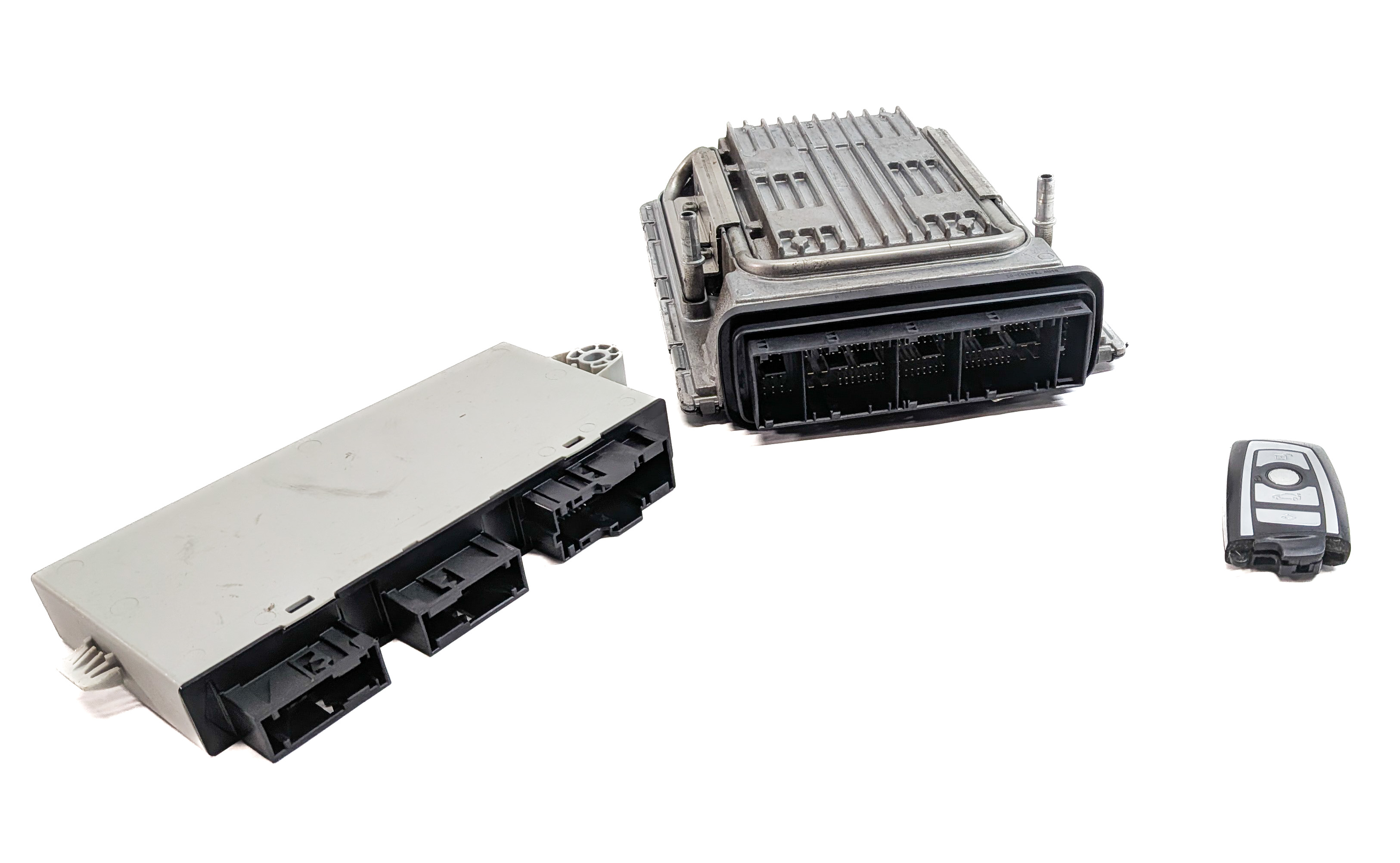 09-13 BMW 550i 650i 750i B7 (F01 F06 F10) 4.4L N63 ENGINE DME CAS MODULE KEY SET — exact item pictured