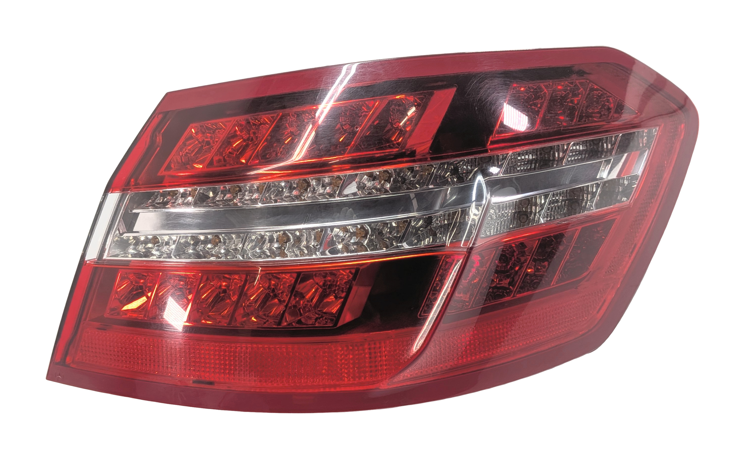 10-13 MERCEDES E-CLASS (W212) SEDAN RIGHT PASSENGER TAILLIGHT BRAKE LIGHT LAMP — exact item pictured