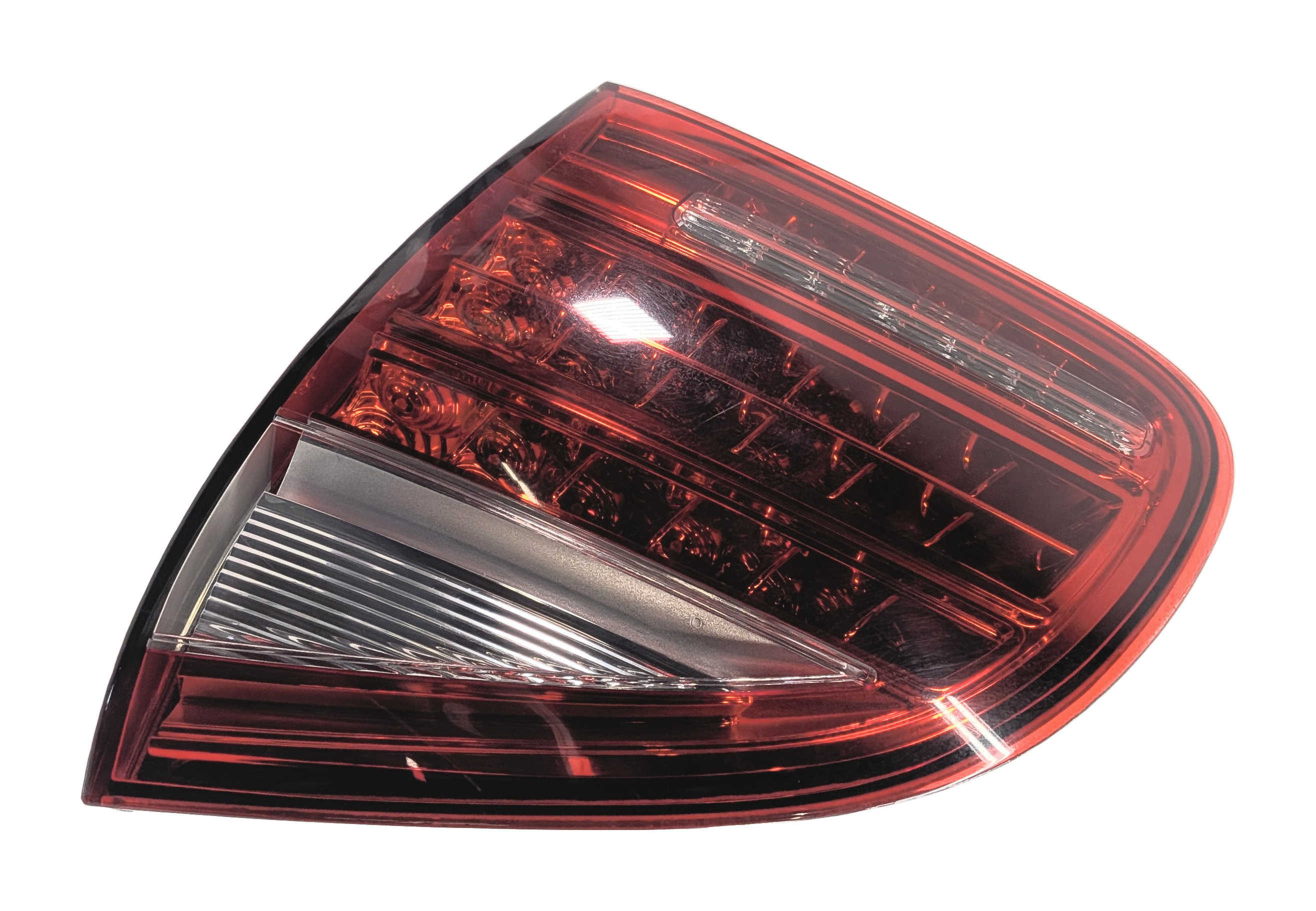 2011-2014 PORSCHE CAYENNE (958) RIGHT PASSENGER INNER TRUNK TAILLIGHT LIGHT LAMP — exact item pictured