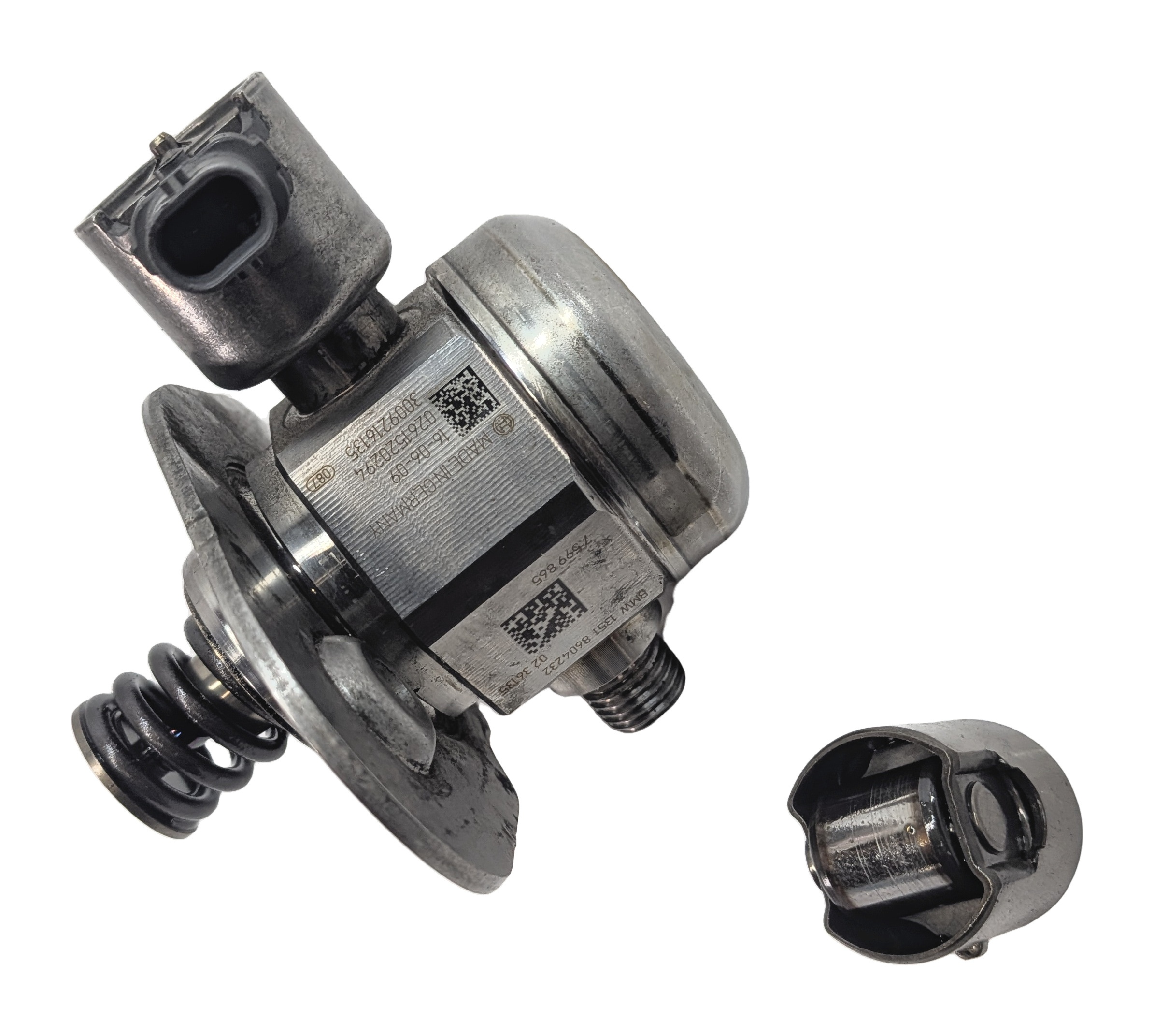 12-19 BMW 5 6 7 M5 M6 X5 X6 (F06 F10 F15 F16 F85) 4.4L HIGH PRESSURE FUEL PUMP — exact item pictured