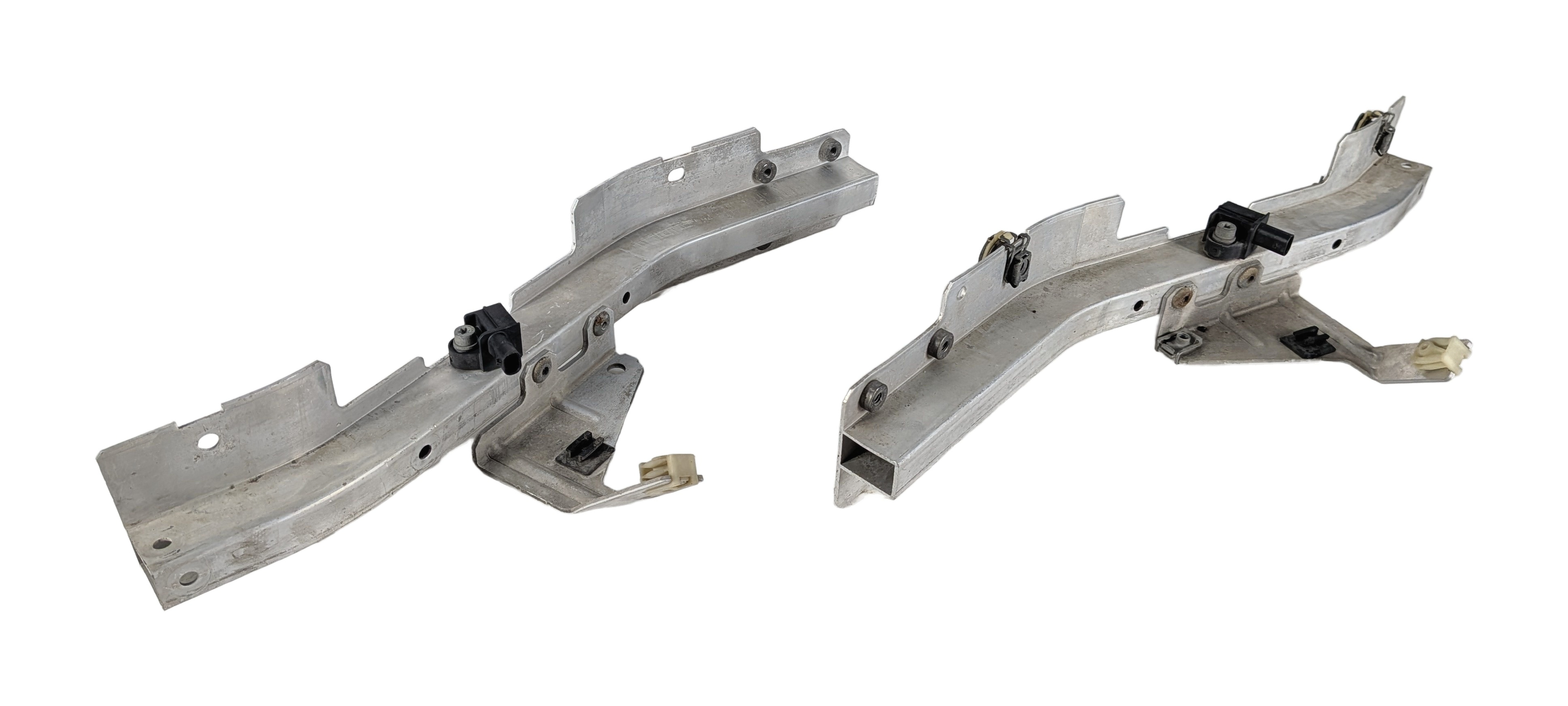 2015 BMW X6 (F16) FRONT HEADLIGHT HEADLAMP MOUNTING BRACKET LEFT/RIGHT SET/2 — exact item pictured