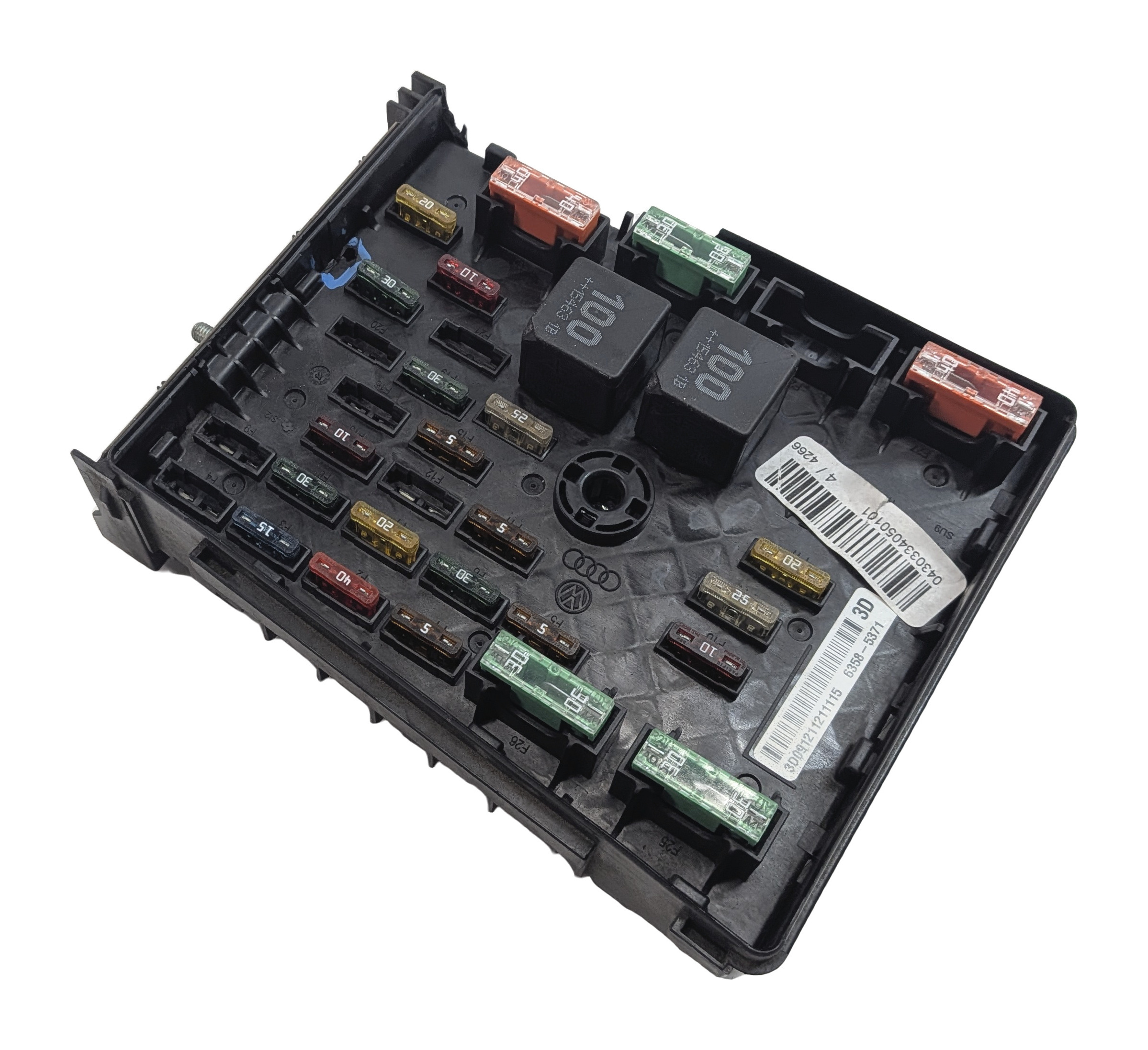 08-18 VW PASSAT TIGUAN CC / AUDI Q3 ENGINE COMPARTMENT FUSE RELAY JUNCTION BOX — exact item pictured