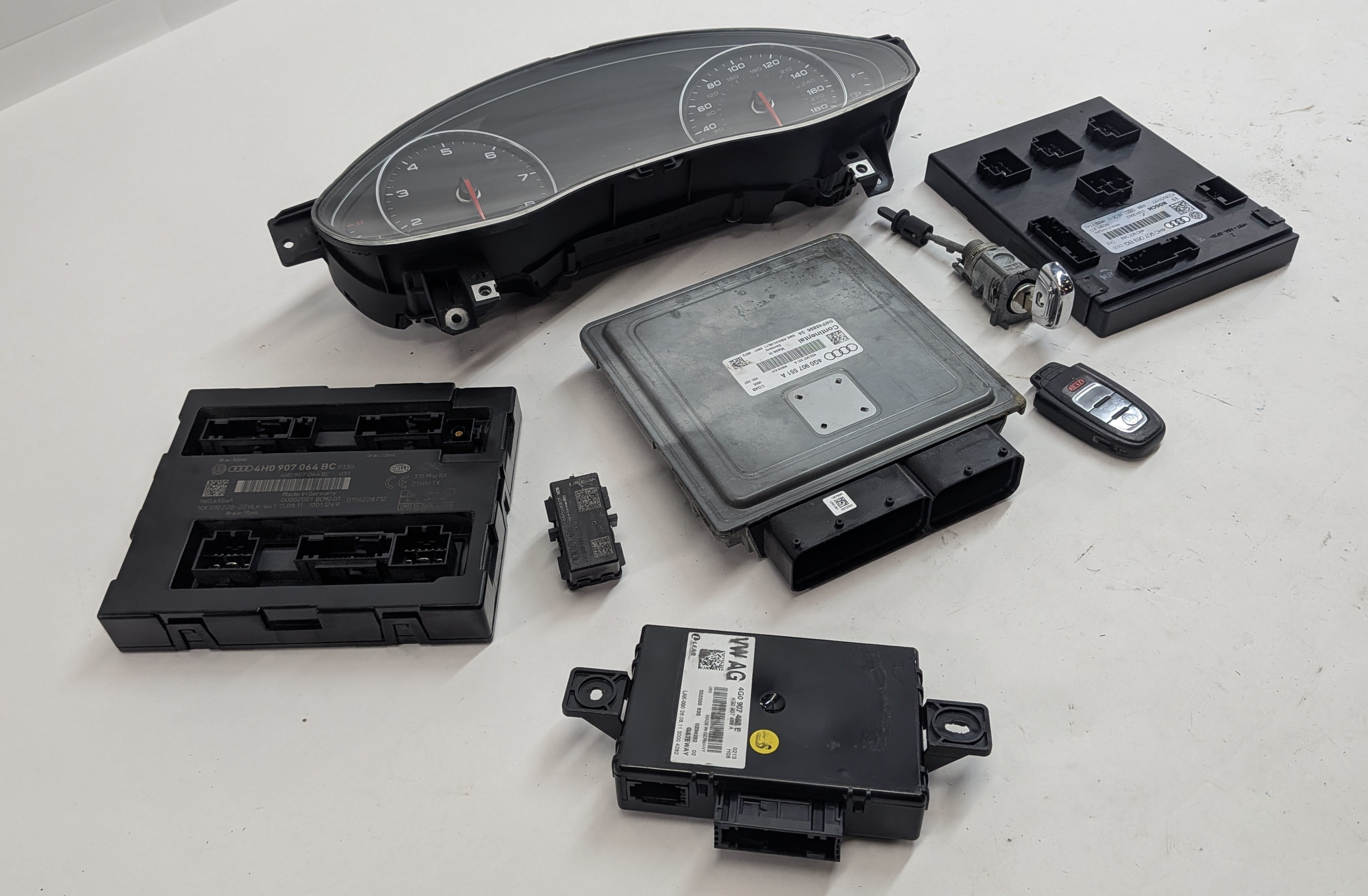 12 AUDI A6 A7 C7 4G8 3.0L CGXB ENGINE ECM ECU BCM CLUSTER MODULE KEY SET (108k) — exact item pictured