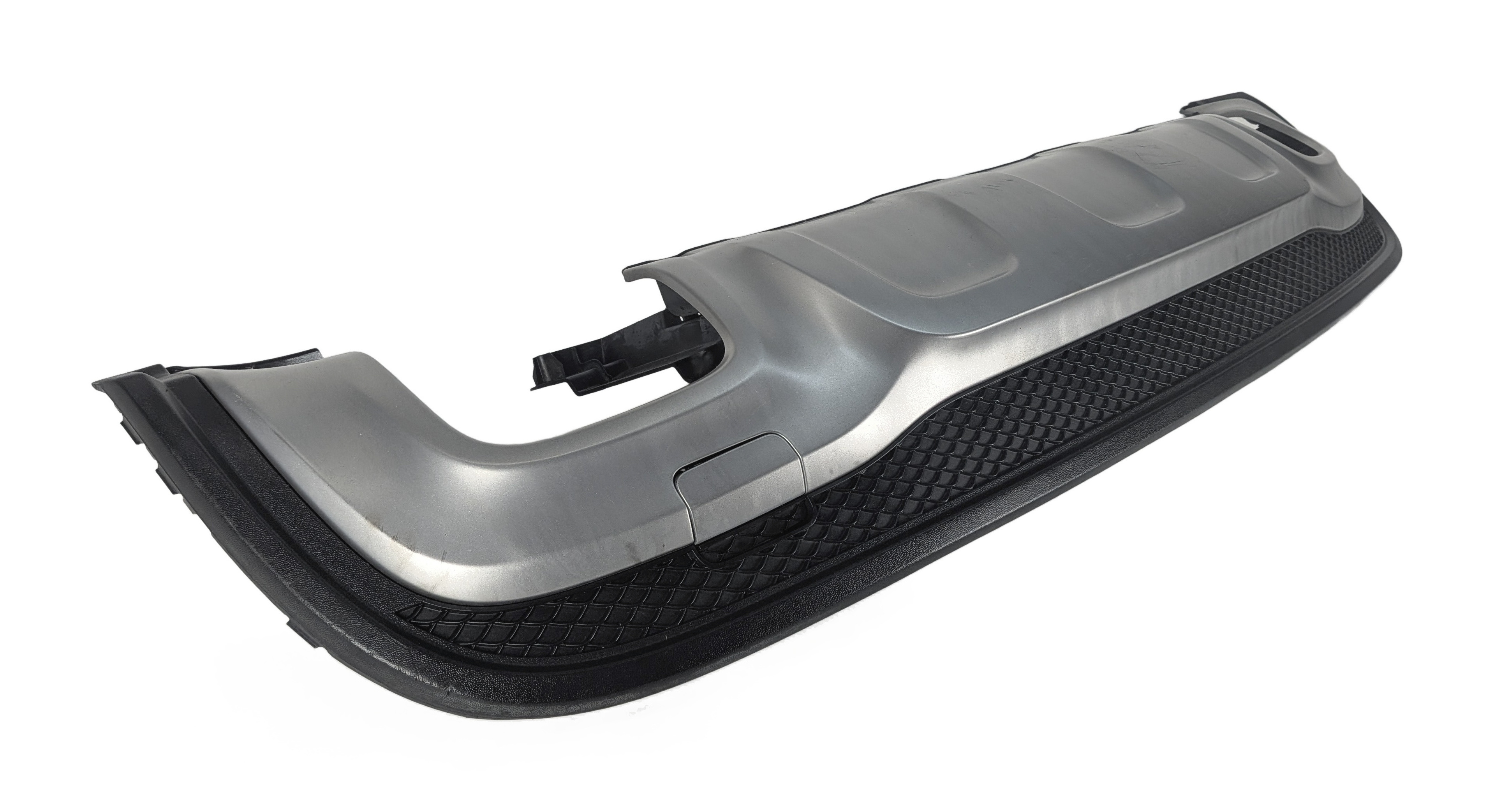 15-20 MERCEDES GLA250 X156 REAR LOWER SPORT BUMPER VALANCE w/o PARK ASSIST — exact item pictured