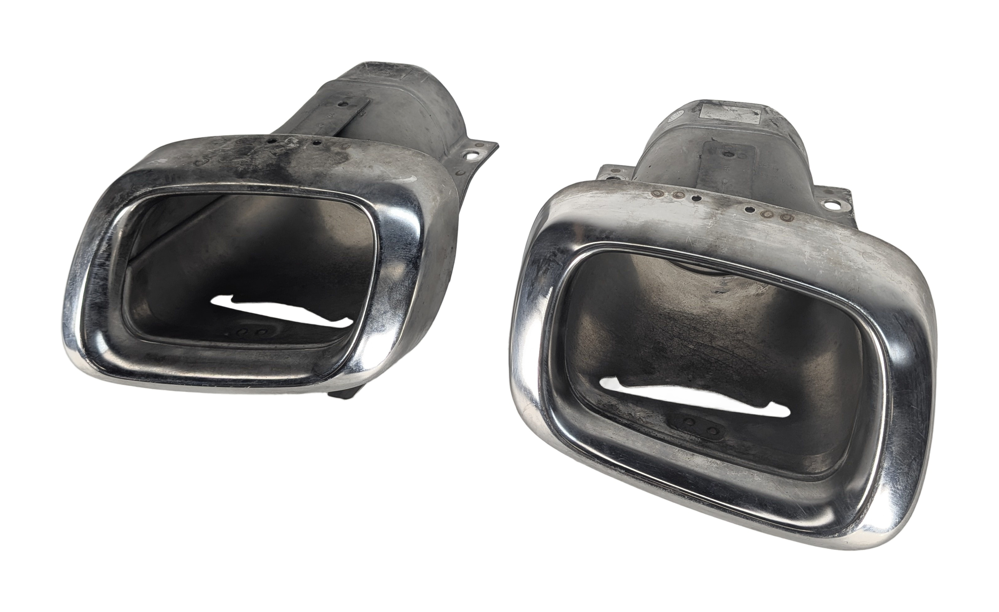 15-20 MERCEDES GLA250 X156 AMG PACKAGE REAR CHROME EXHAUST TIP FINISHER SET/2 — exact item pictured