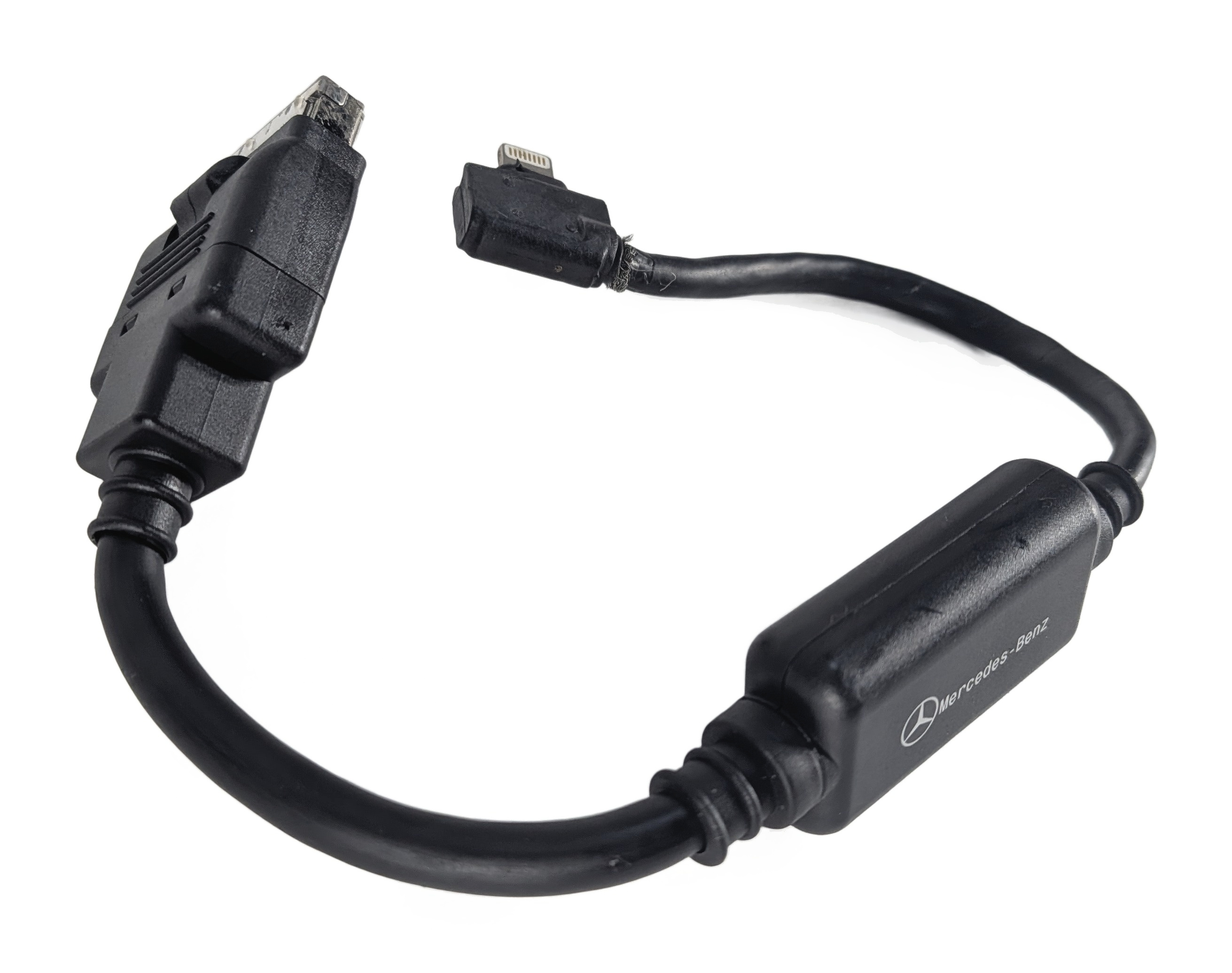 2015 MERCEDES GLA250 (X156) MEDIA INTERFACE IPHONE LIGHTNING CABLE ADAPTER — exact item pictured