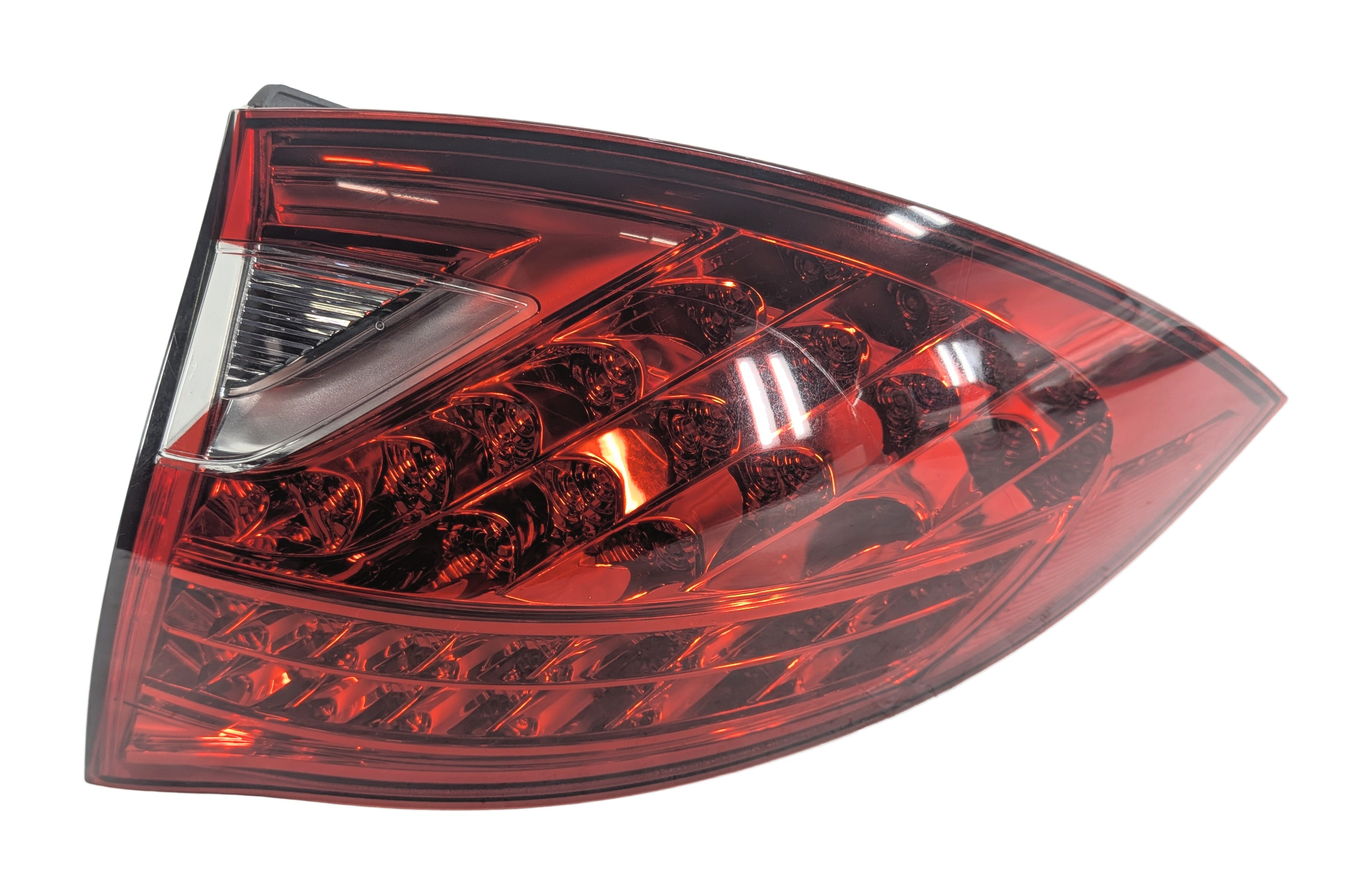 2011-2014 PORSCHE CAYENNE (958) RIGHT PASSENGER OUTER TAILLIGHT BRAKE LIGHT LAMP — exact item pictured