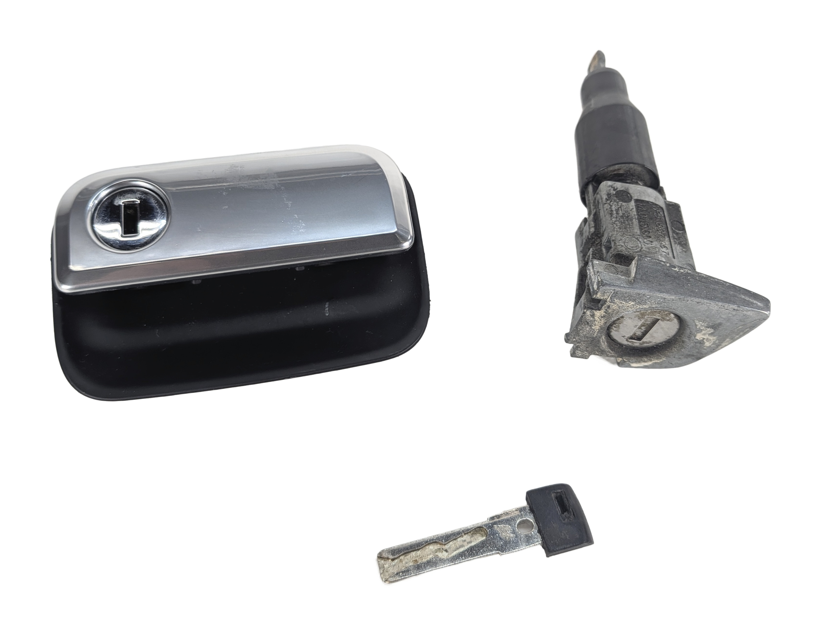 2013 PORSCHE CAYENNE (958) DOOR GLOVE BOX LOCK CYLINDER w/KEY SET — exact item pictured
