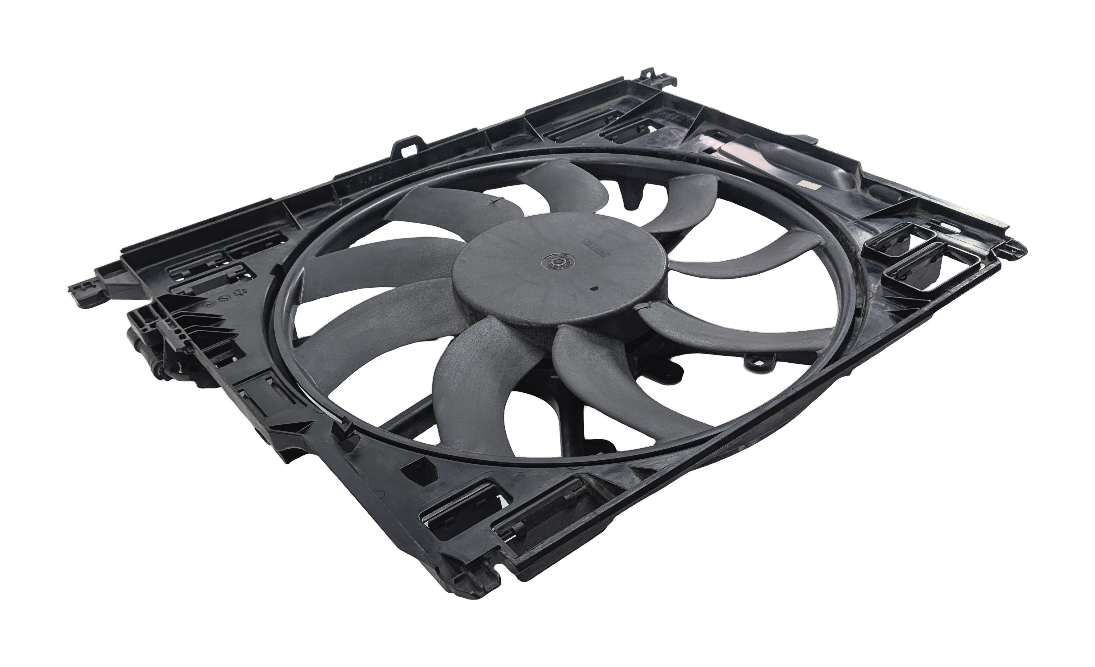 10-19 BMW 5 6 7 F01 F10 3.0L N54 N55 850 WATT RADIATOR COOLING FAN w/ SHROUD — exact item pictured