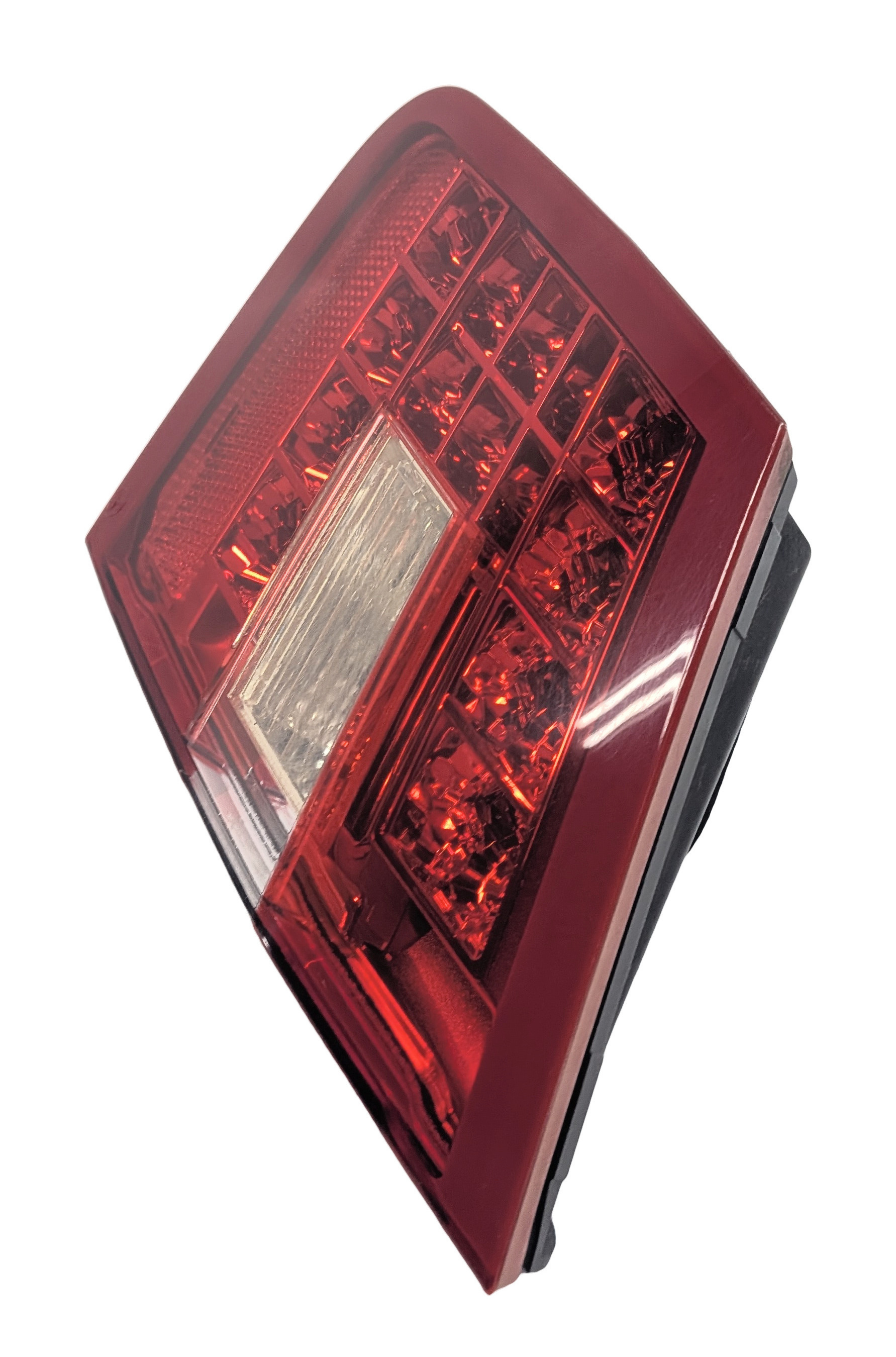 2010-2013 MERCEDES E300 E350 E400 E550 (W212) RIGHT INNER TAILLIGHT LIGHT LAMP — exact item pictured