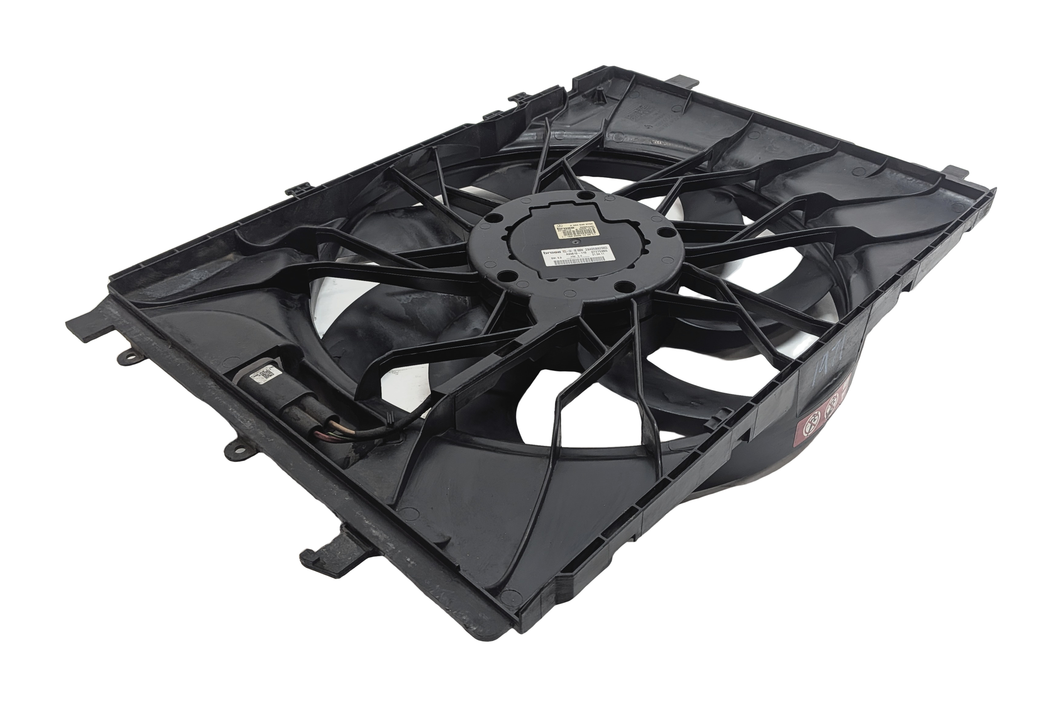 08-17 MERCEDES B C E CLA CLS GLK SLK (W207 W204 X204 W212) RADIATOR COOLING FAN — exact item pictured
