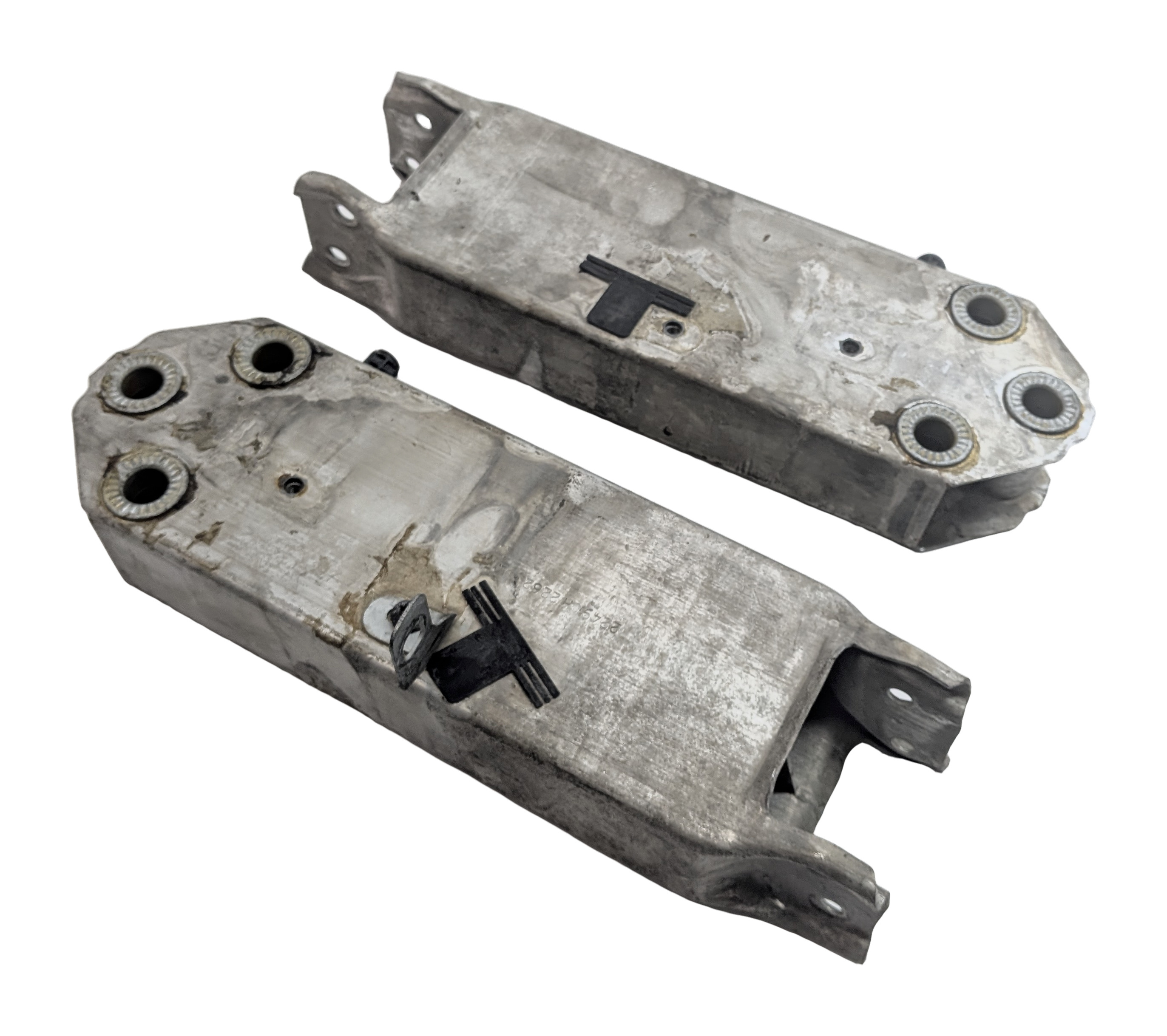 12-15 BMW 640i 650i M6 F06 F12 F13 FRONT LEFT & RIGHT IMPACT BAR BRACKET SET/2 — exact item pictured