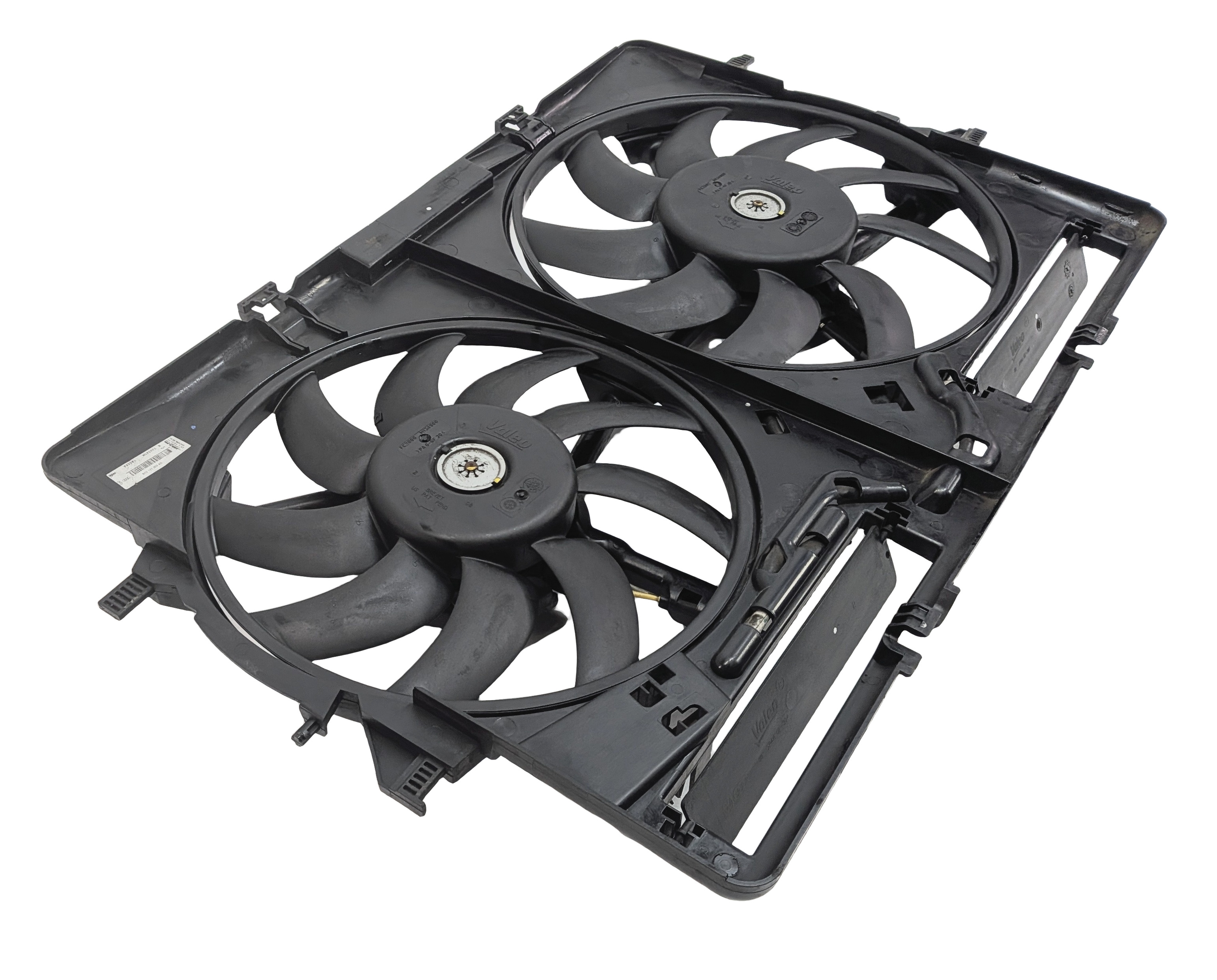 16-18 AUDI A6 Q3 C7 8U 2.0L TURBO ENGINE RADIATOR COOLING FAN w/SHROUD ASSEMBLY — exact item pictured