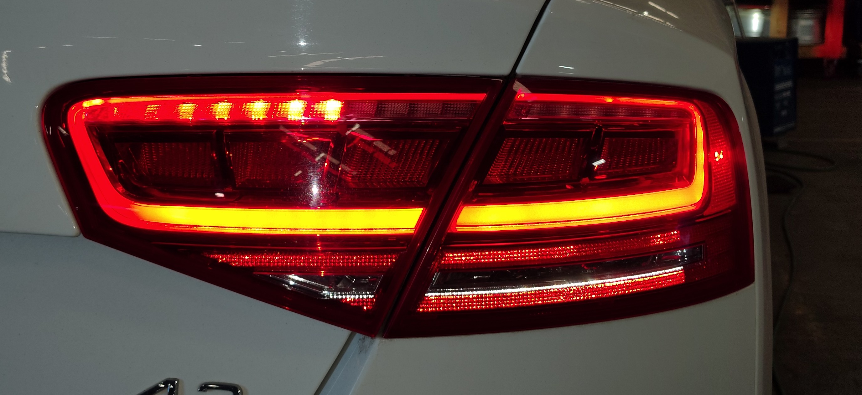 11-14 AUDI A8 S8 D4 4H RIGHT PASSENGER REAR TRUNK INNER LED TAILLIGHT LIGHT LAMP — exact item pictured