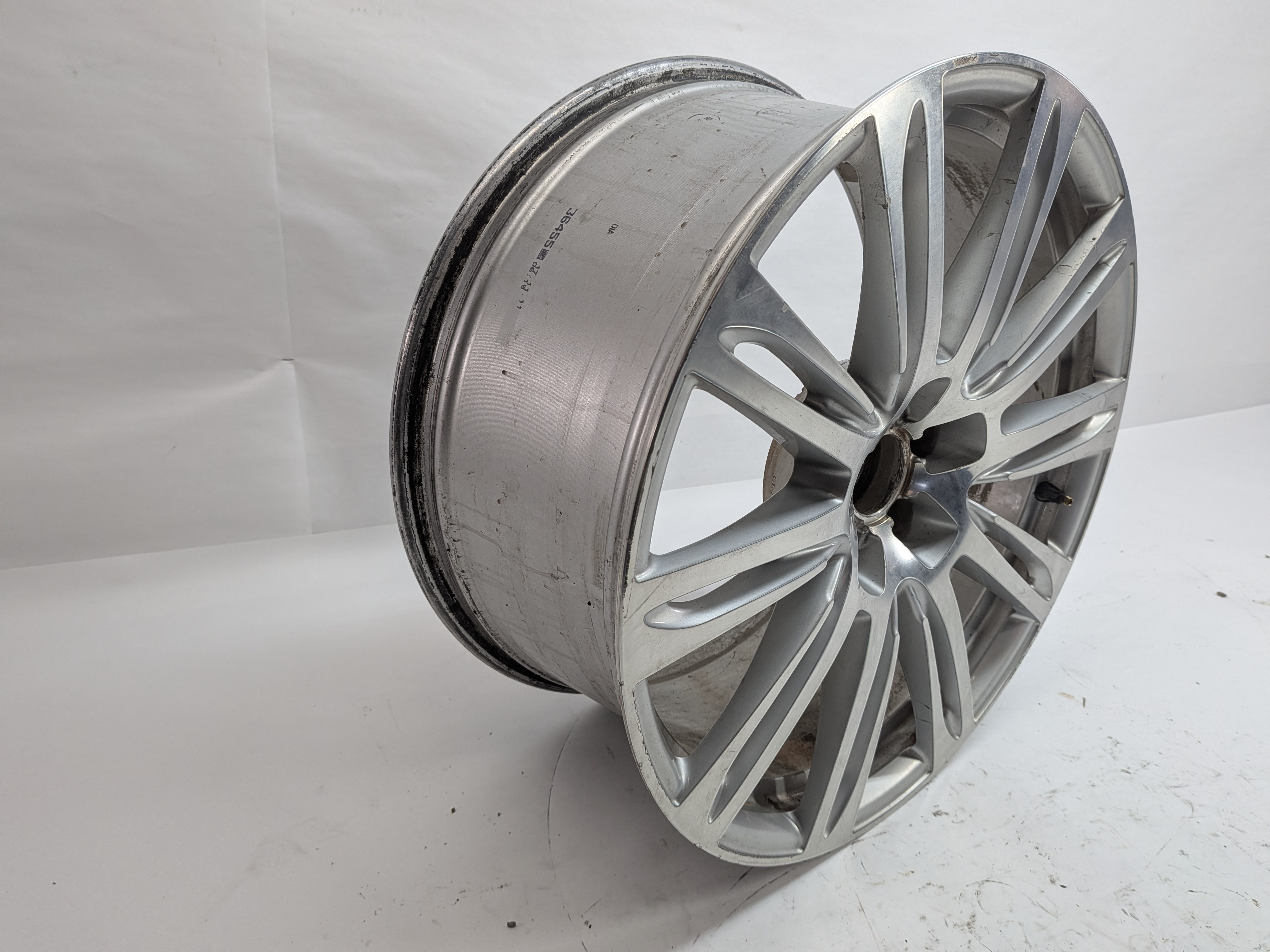 2011-2016 AUDI A8 (D4 4H) 20x9 - 10 SPLIT SPOKE ALUMINUM ALLOY WHEEL RIM — exact item pictured