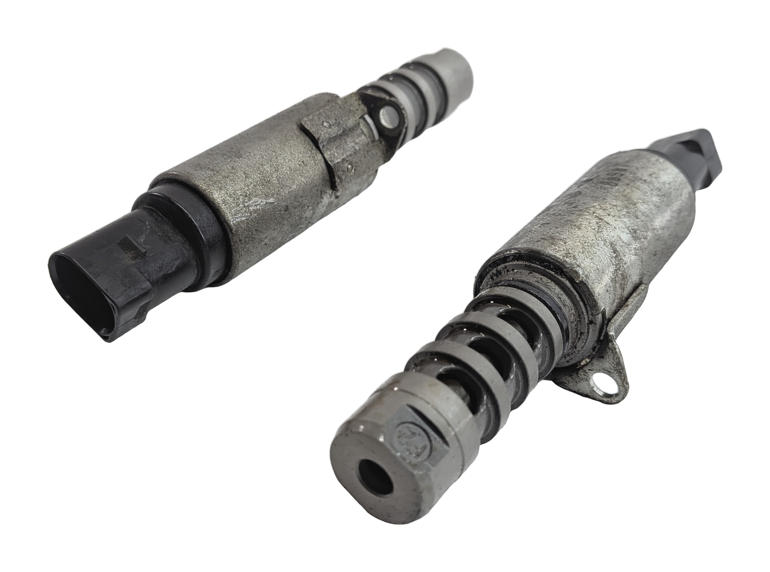 2012 AUDI A8 (D4 4H) 4.2L (CDRA) ENGINE CAMSHAFT TIMING OIL SOLENOID SET/2 — exact item pictured
