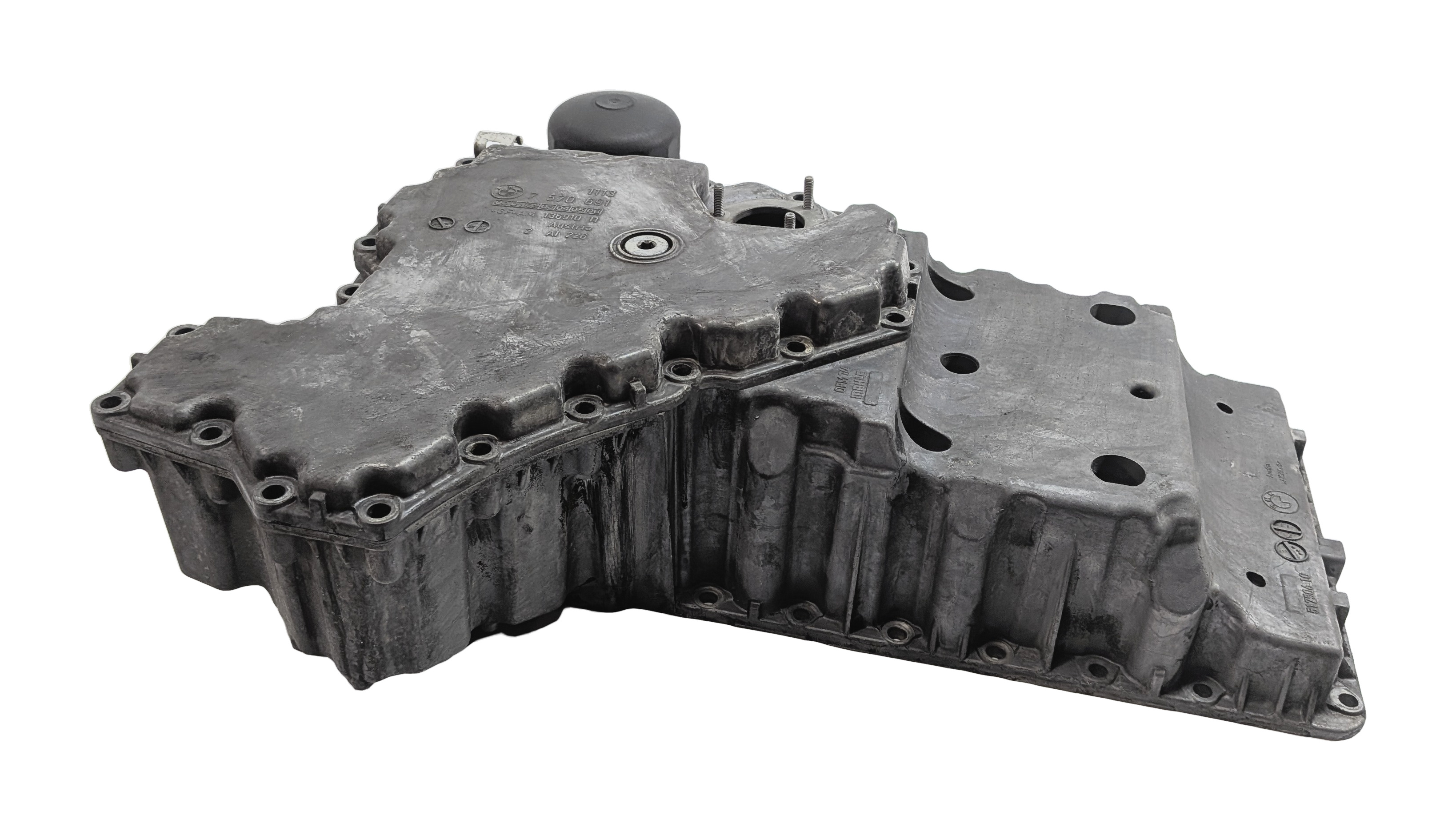 09-19 BMW 550i 550iGT 650i 750i F01 F07 F10 RWD 4.4L N63 UPPER & LOWER OIL PAN — exact item pictured