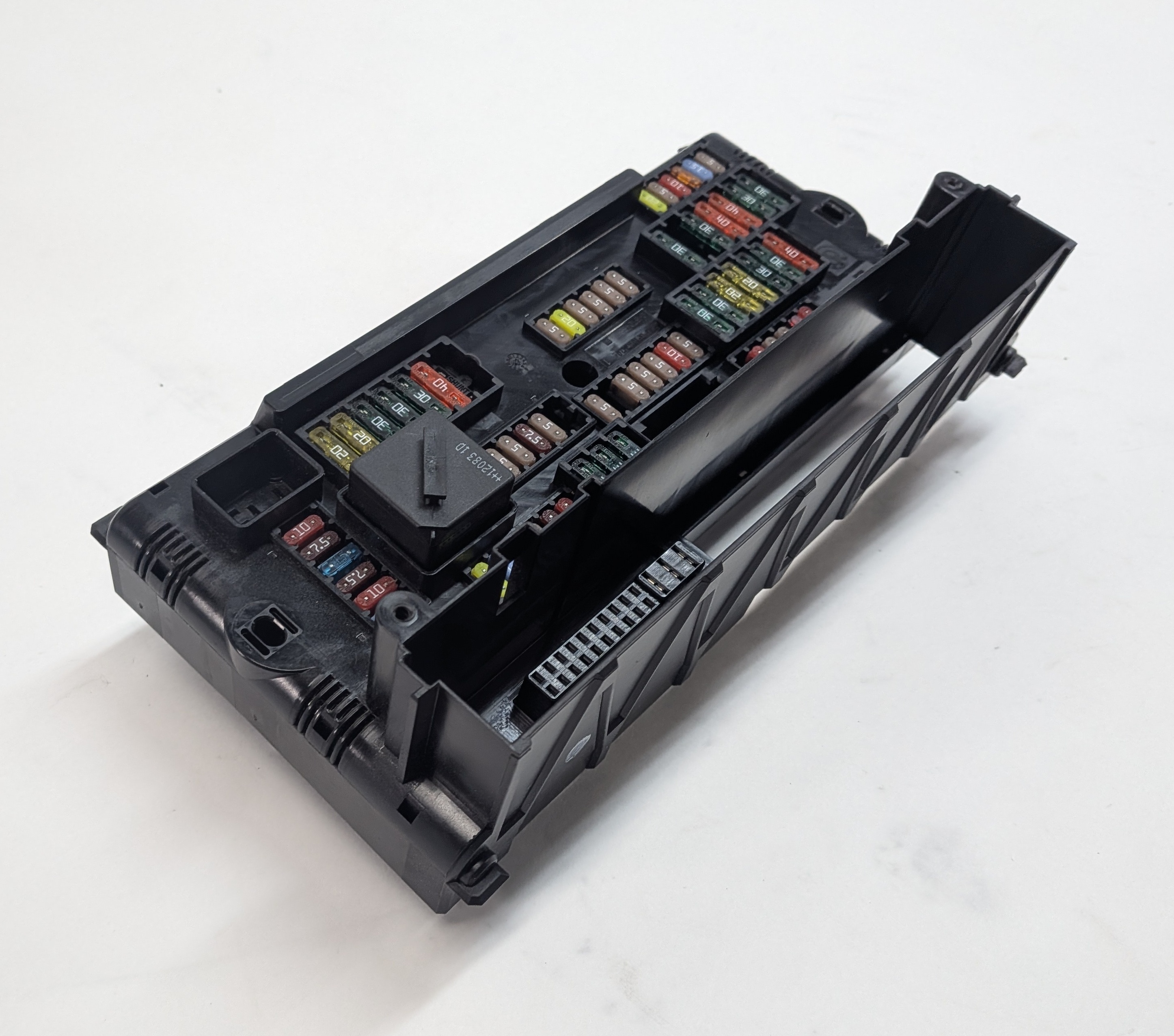 2012 BMW 5 6 7 SERIES F01 F10 F12 FRONT POWER DISTRIBUTION FUSE RELAY MODULE — exact item pictured