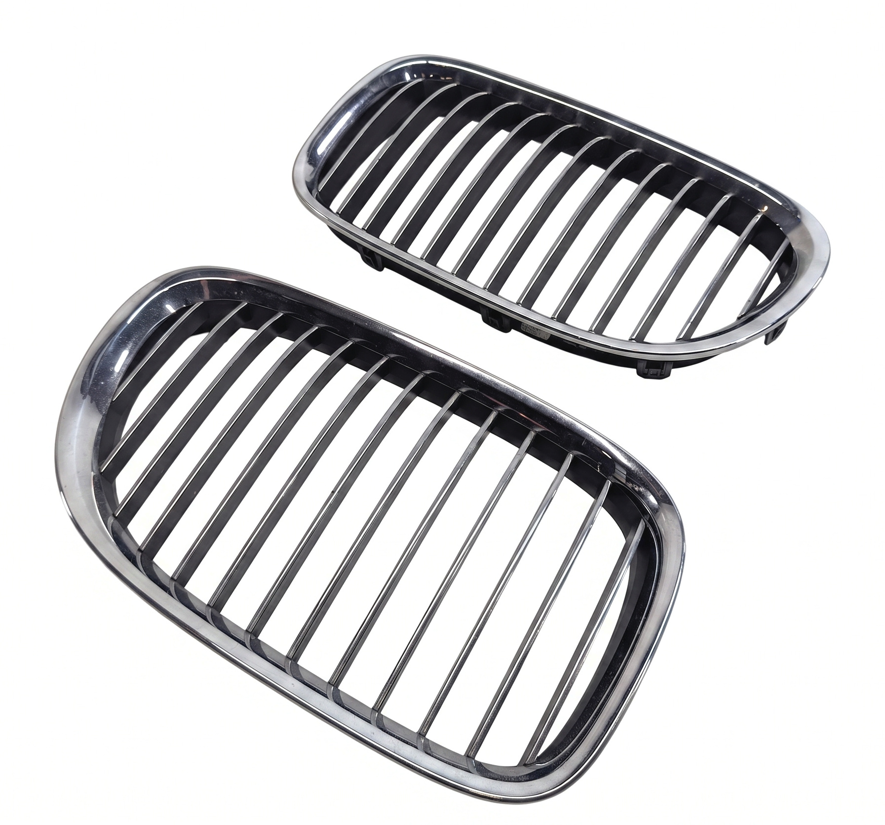 2009-2012 BMW 740i 750i 760i B7 (F01) FRONT LEFT & RIGHT UPPER HOOD GRILLE SET/2 — exact item pictured