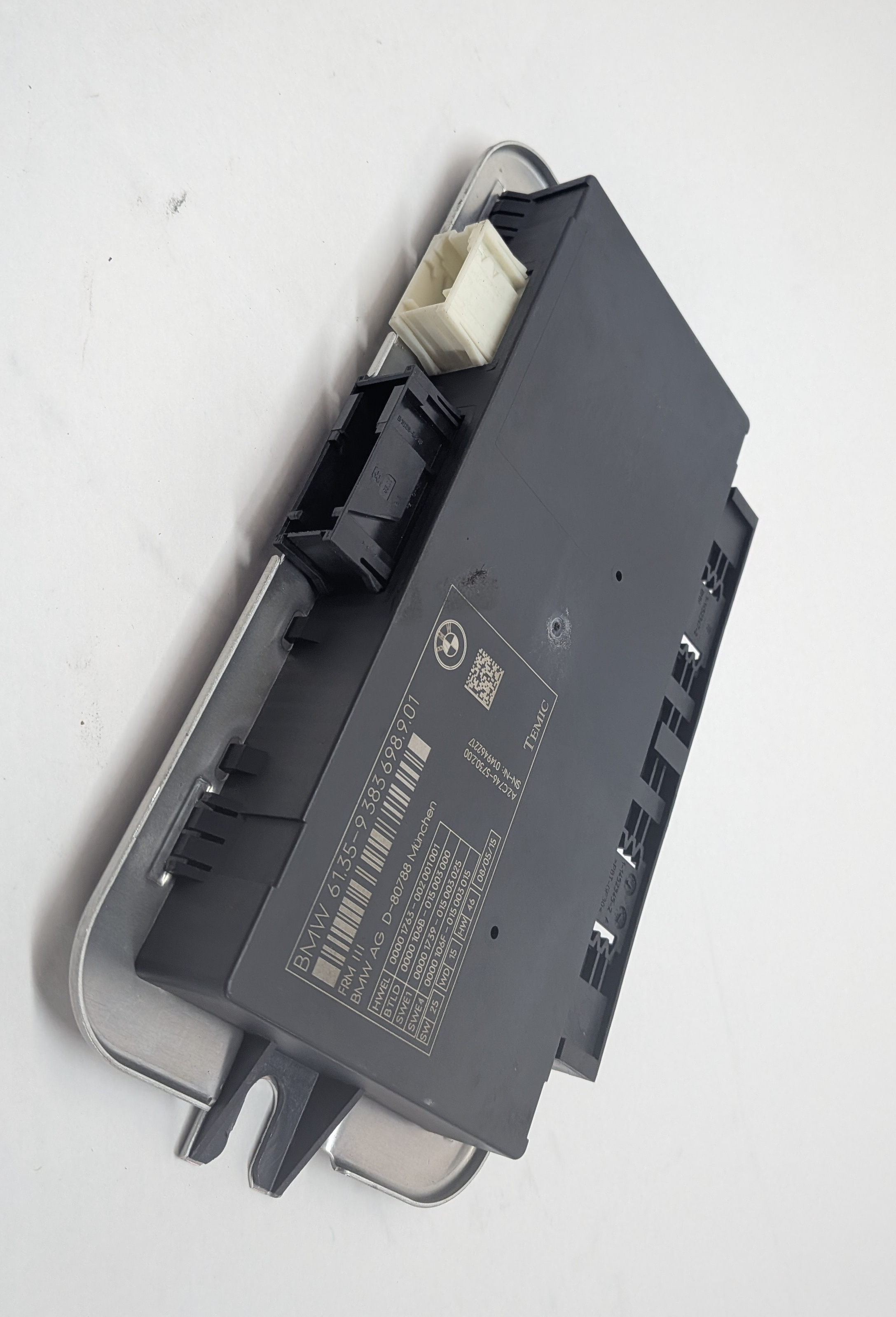 10-17 BMW 5 6 7 M5 X3 X4 (F06 F10 F12 F25 F26) FRM III BODY LIGHT CONTROL MODULE — exact item pictured