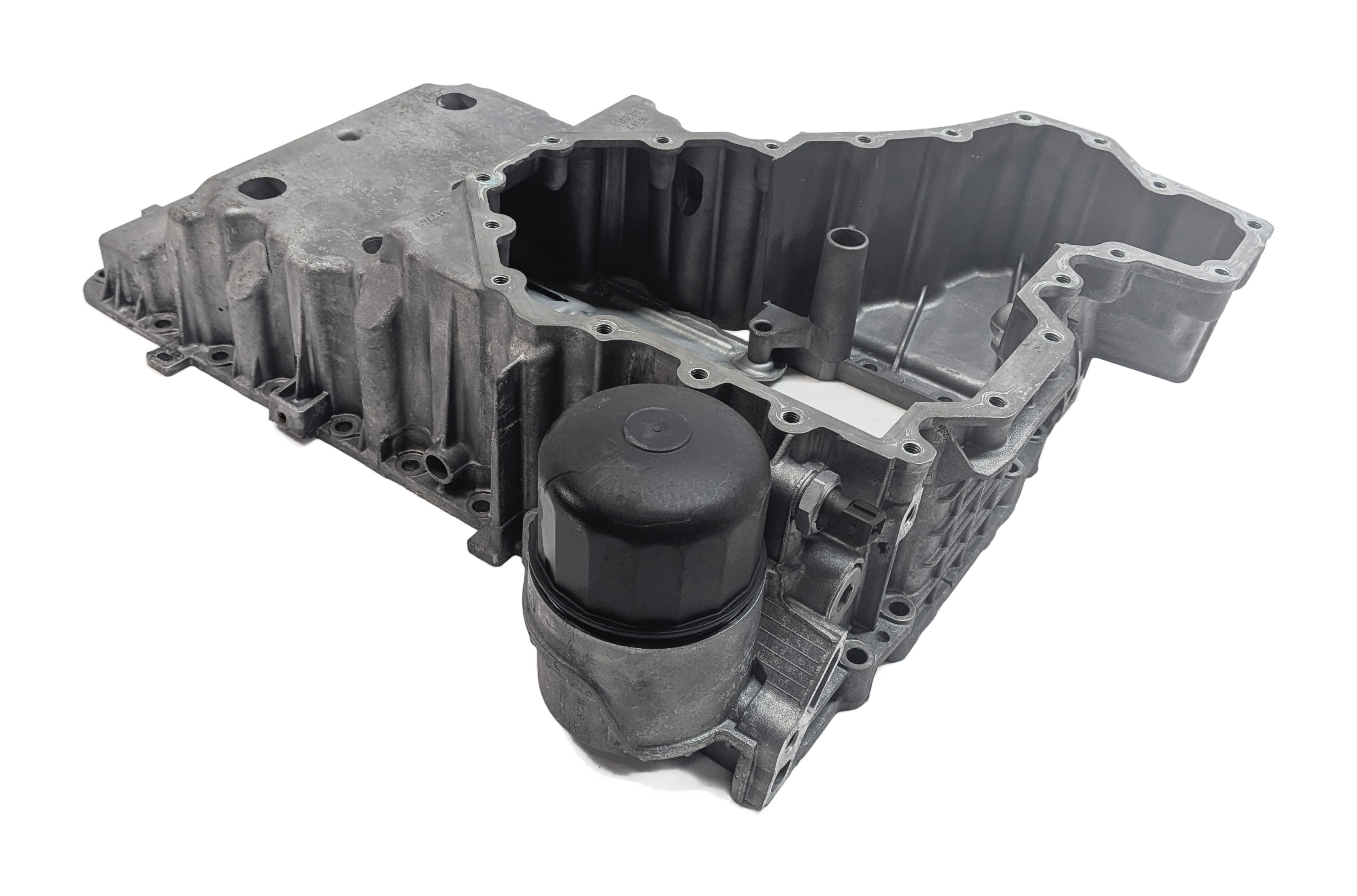 09-19 BMW 550i 550iGT 650i 750i F01 F07 F10 RWD 4.4L N63 UPPER ENGINE OIL PAN — exact item pictured