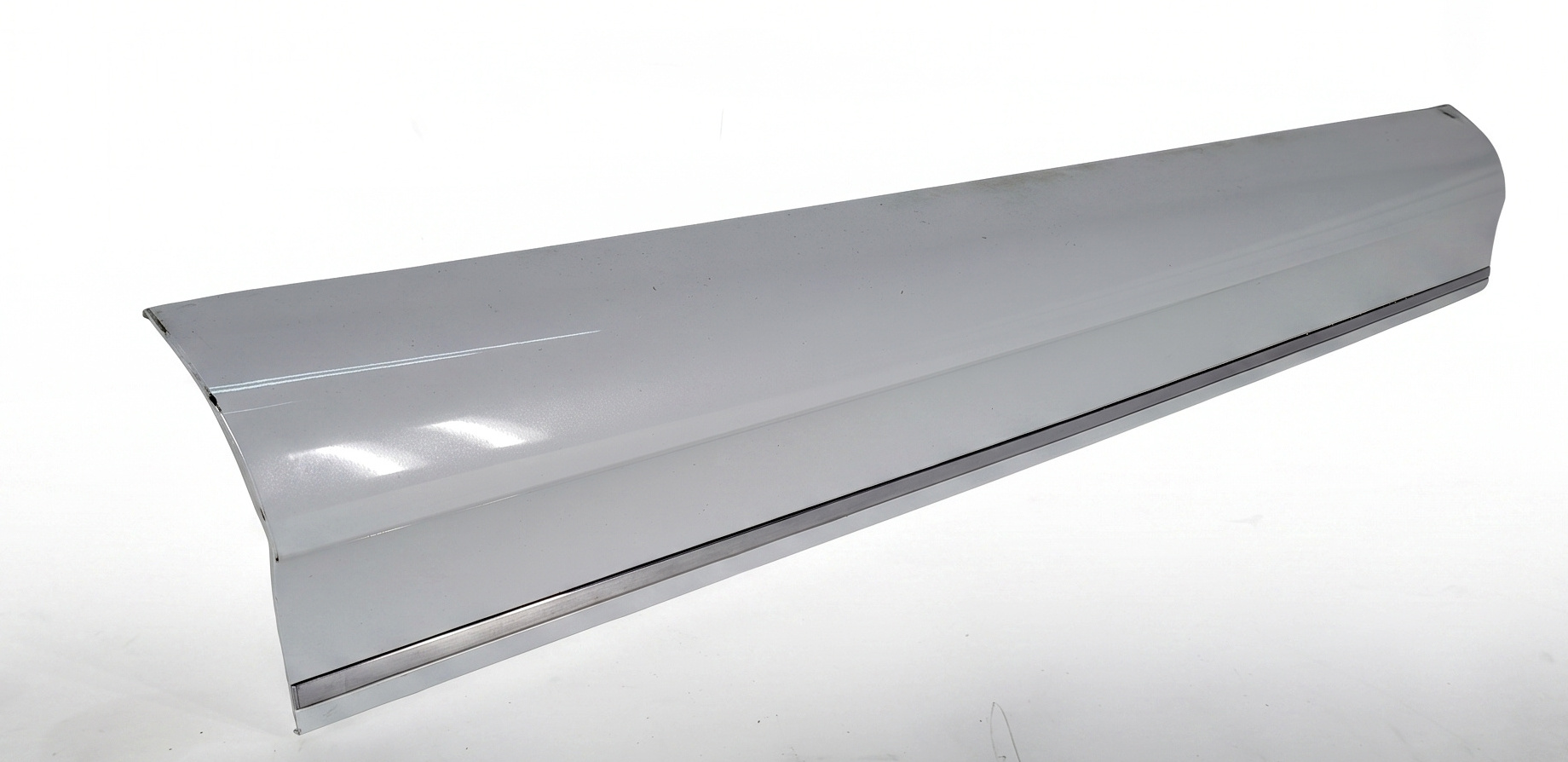 10-15 AUDI Q7 FRONT LEFT DRIVER LOWER DOOR TRIM MOULDING (w/out SLINE) (White) — exact item pictured