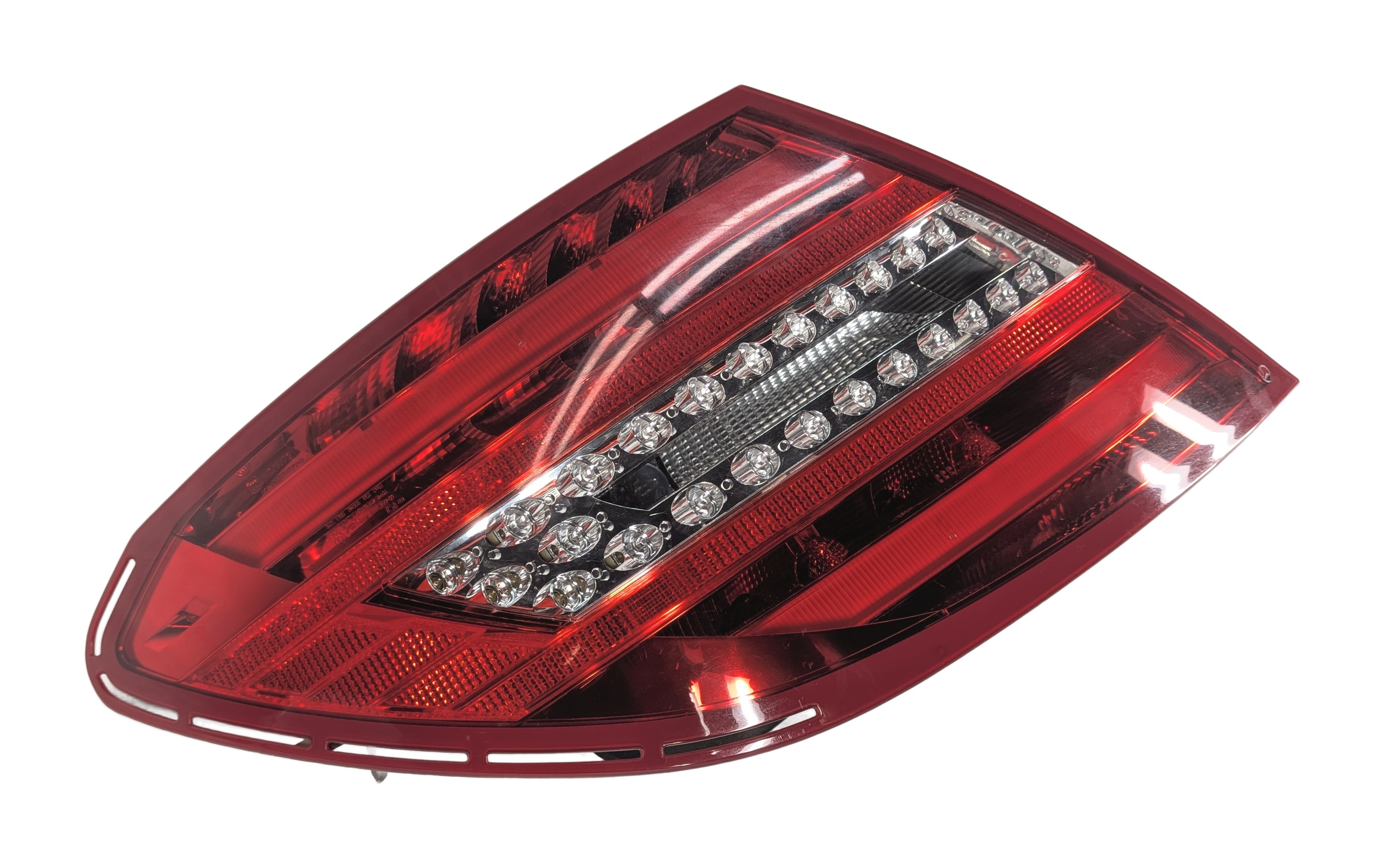 2012-2015 MERCEDES BENZ C250 C300 C350 (W204) LEFT DRIVER TAILLIGHT BRAKE LIGHT — exact item pictured