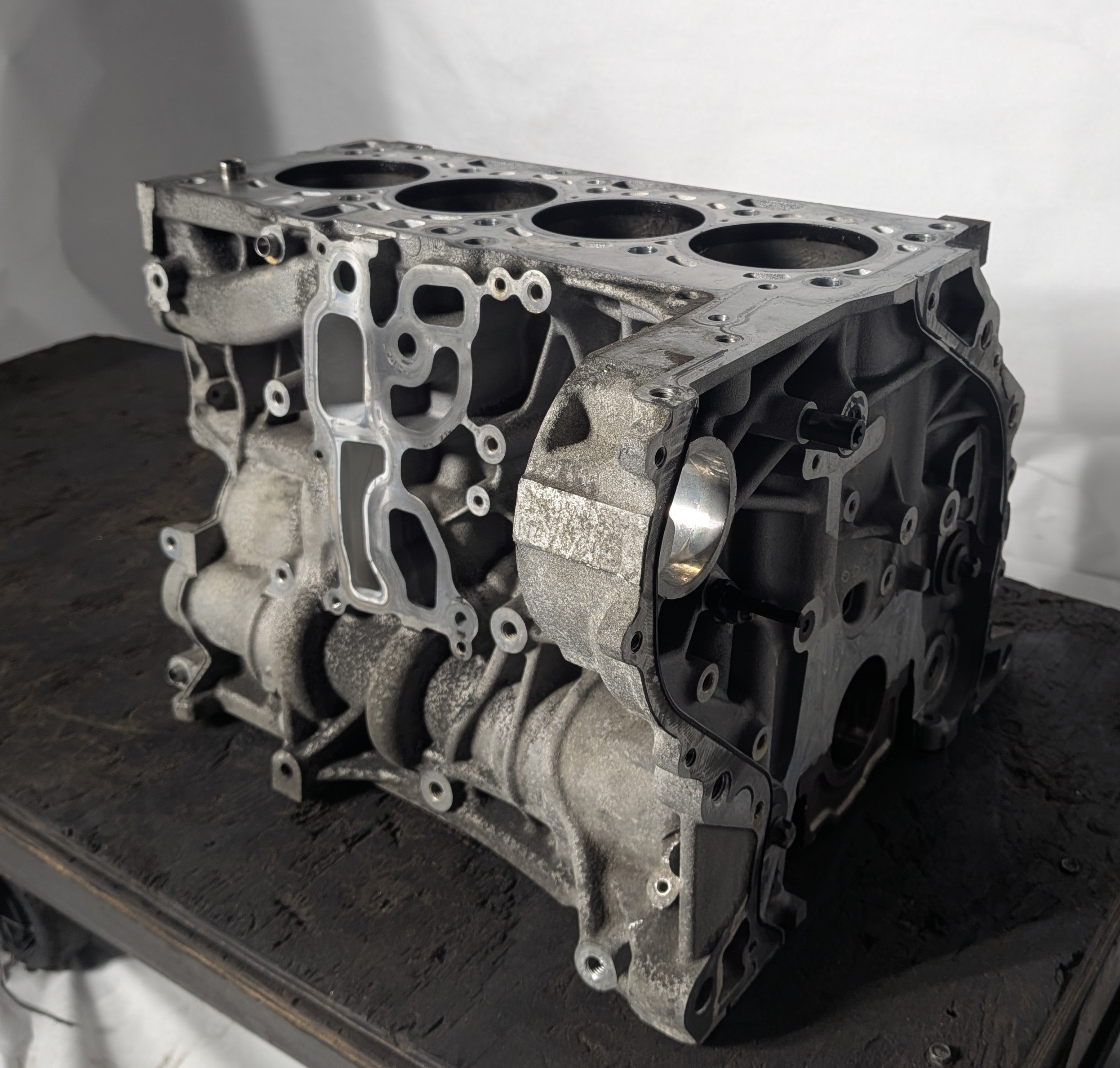 14-18 BMW 328i X3 (F25 F30) 2.0L MOTOR N47T DIESEL ENGINE BARE CYLINDER BLOCK — exact item pictured