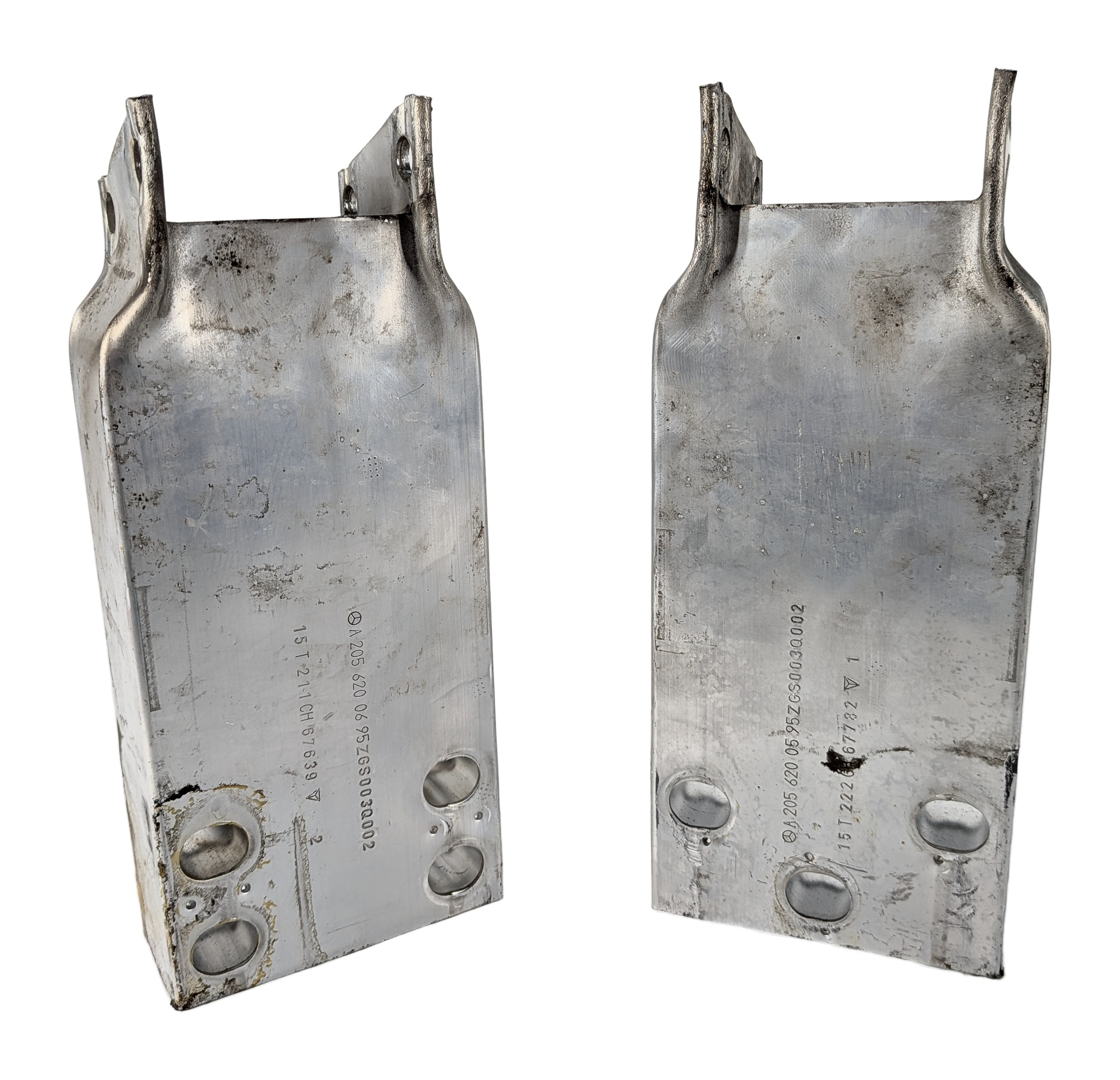 15-21 MERCEDES C300 C350 C400 C450 (W205) FRONT BUMPER REINFORCEMENT BRACKET SET — exact item pictured