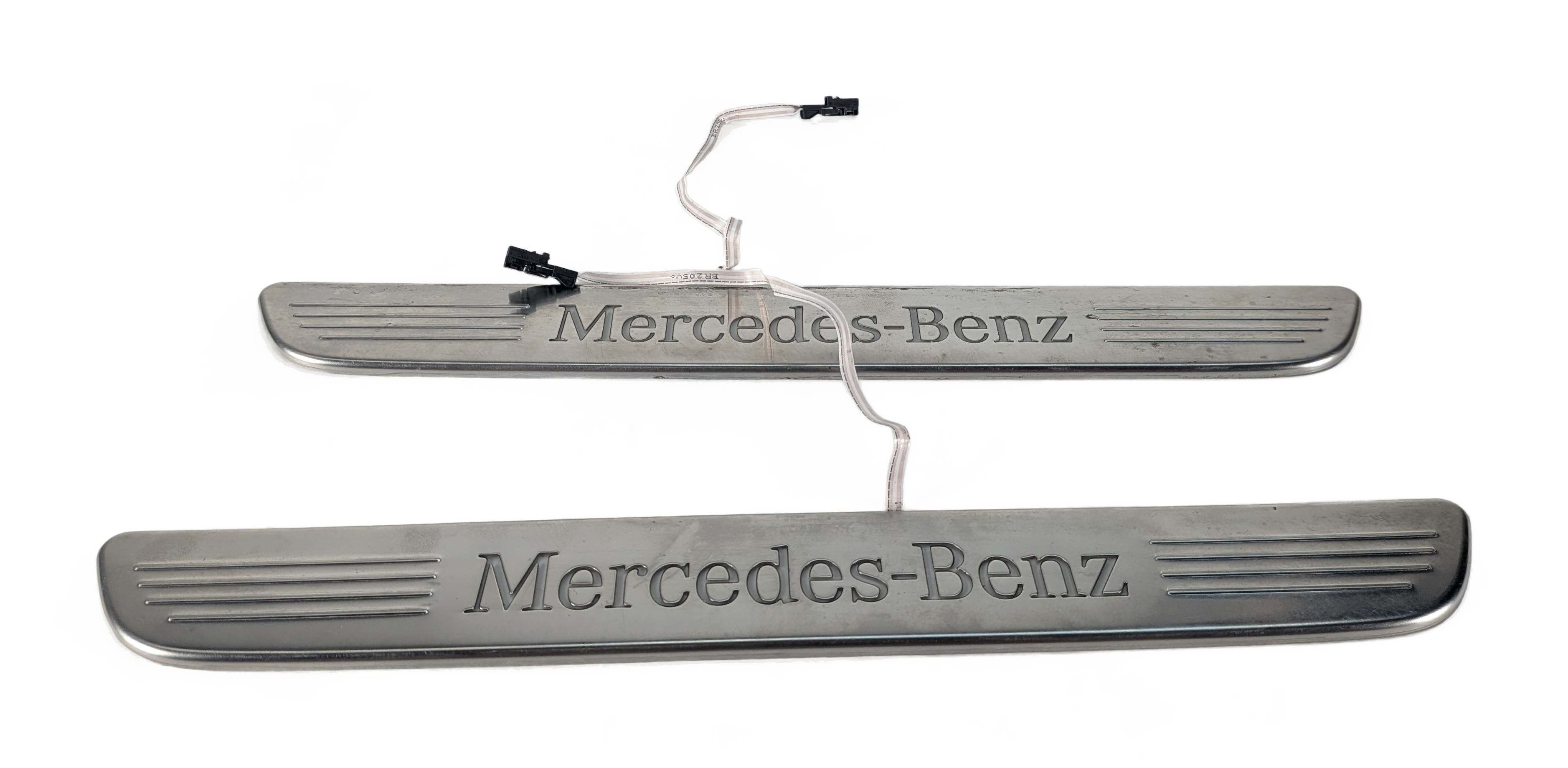 2016 MERCEDES C450 W205 FRONT LEFT/RIGHT ILLUMINATED DOOR SILL PLATE SET/2 — exact item pictured