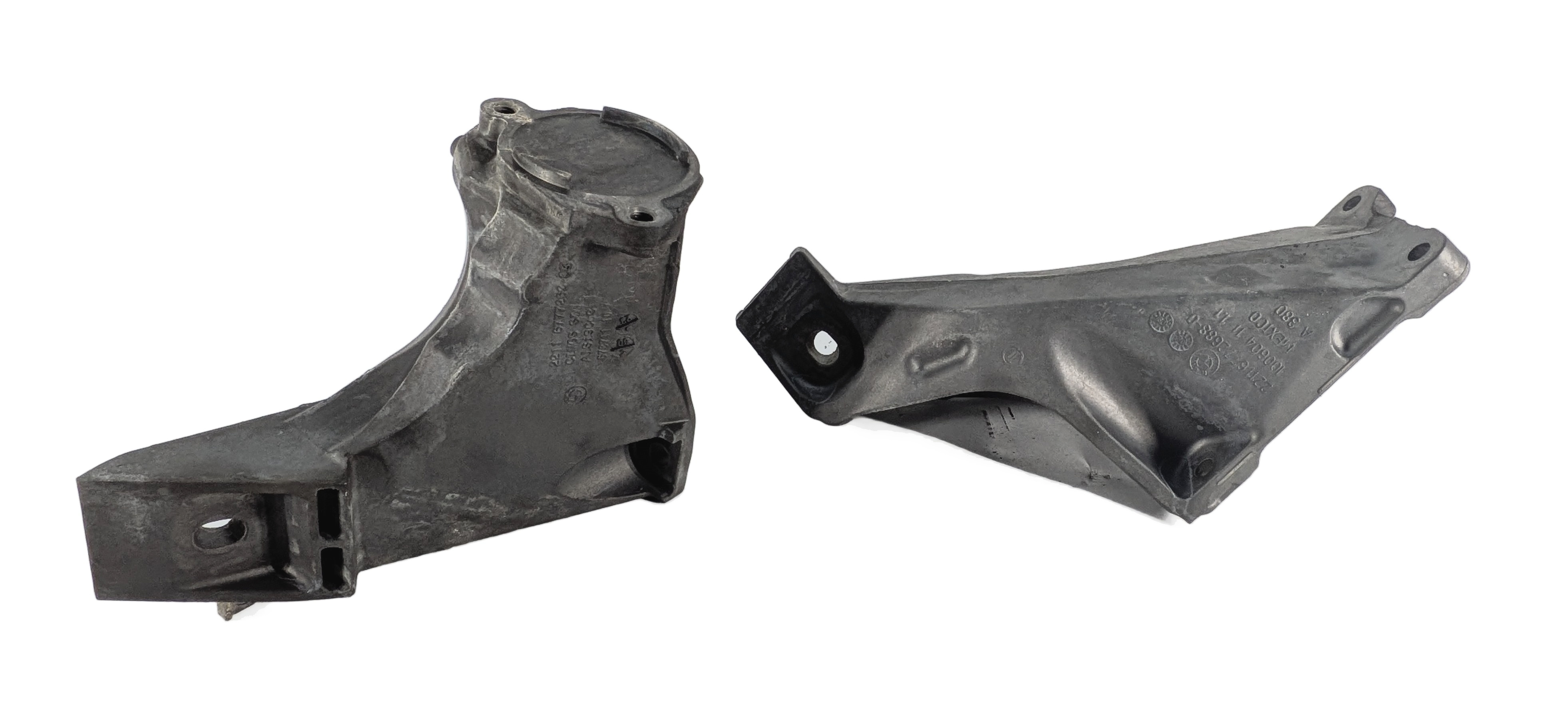 2010 BMW X5 (E70) 4.8L (N62) ENGINE MOTOR MOUNT BRACKET SET/2 — exact item pictured