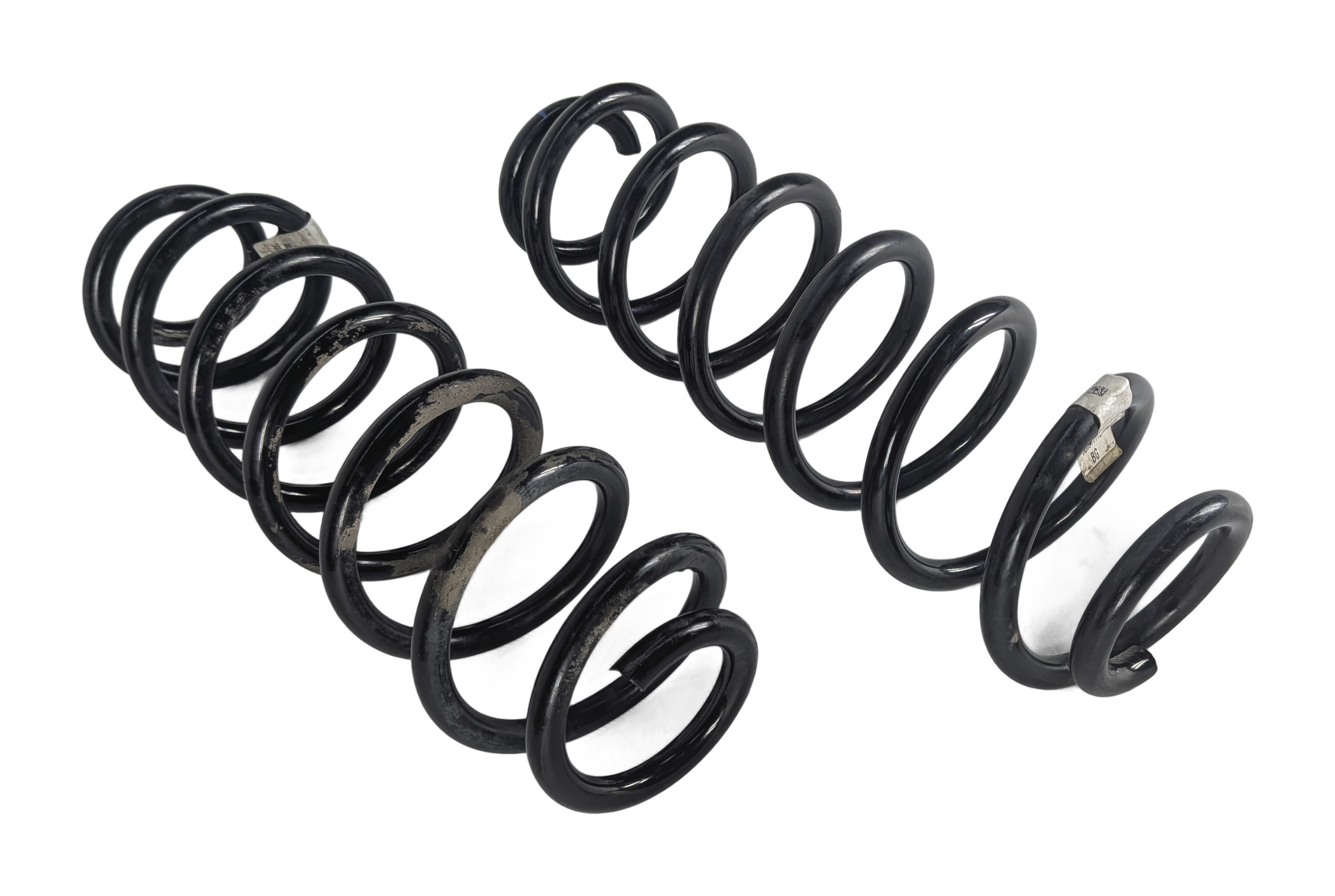 2015-2018 AUDI A3 S3 RS3 (8V) REAR LEFT & RIGHT SUSPENSION COIL SPRING SET/2 — exact item pictured