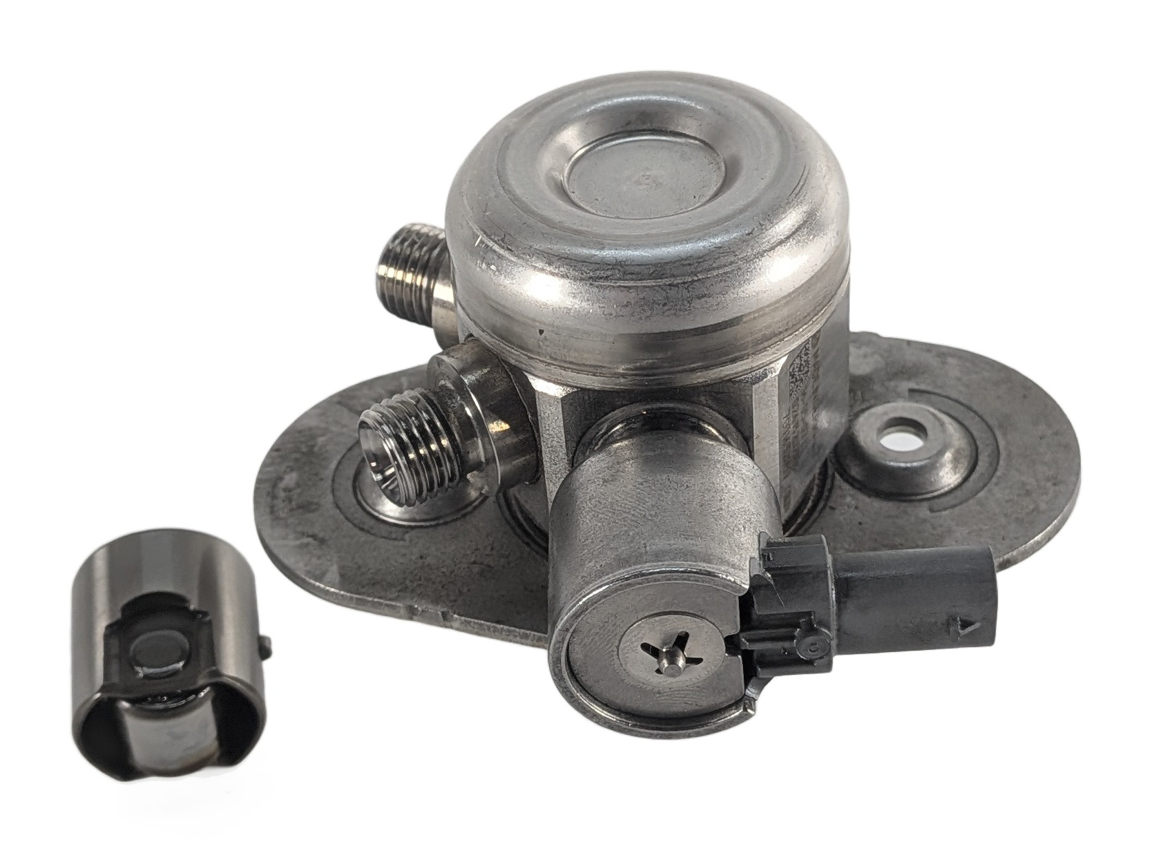 12-18 BMW 228i 320i 328i 428i 528i X1 X3 X4 X5 Z4 - 2.0L HIGH PRESSURE FUEL PUMP — exact item pictured
