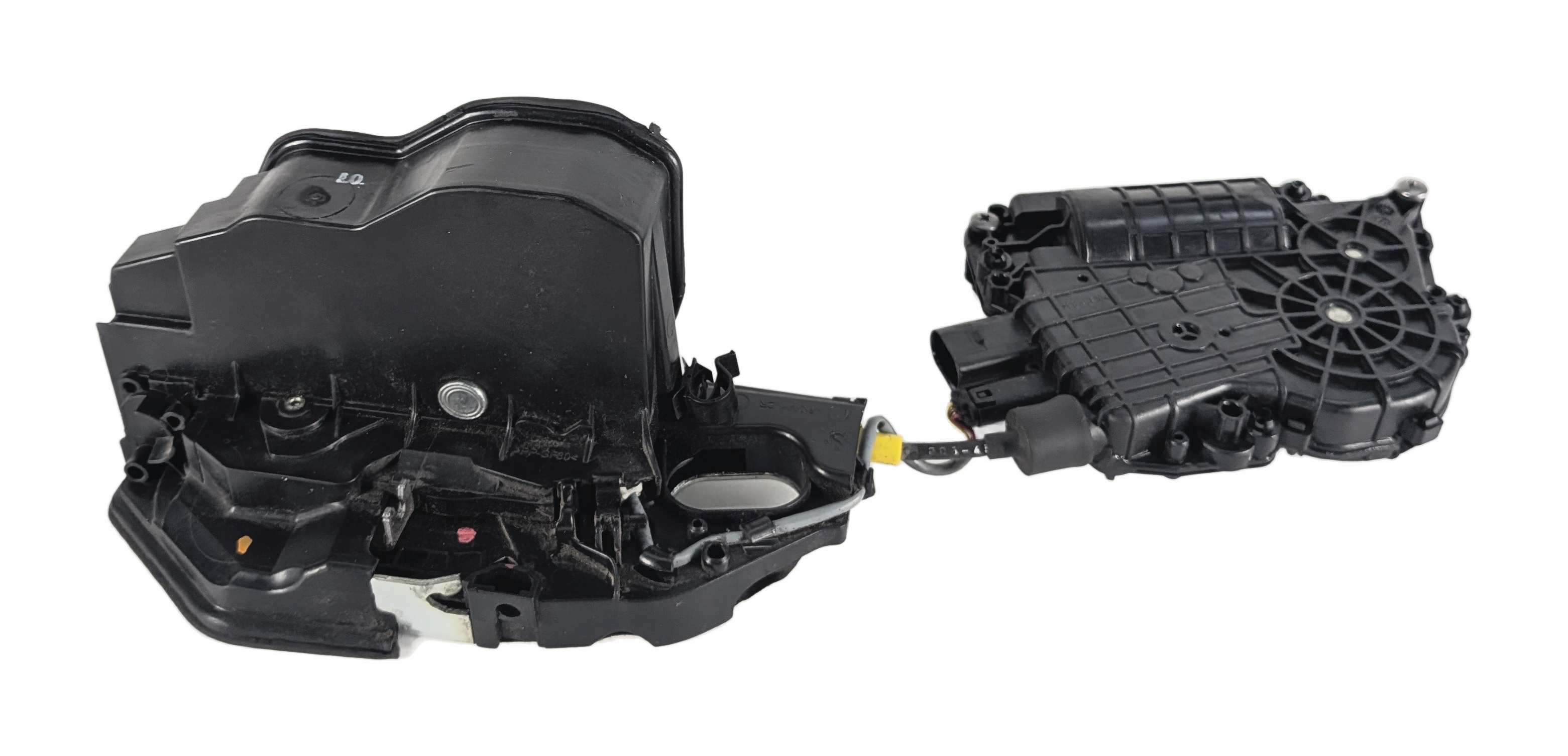 08-14 BMW X5 X6 (E70 E71 E72) FRONT RIGHT PASSENGER SOFT CLOSE DOOR LOCK LATCH — exact item pictured