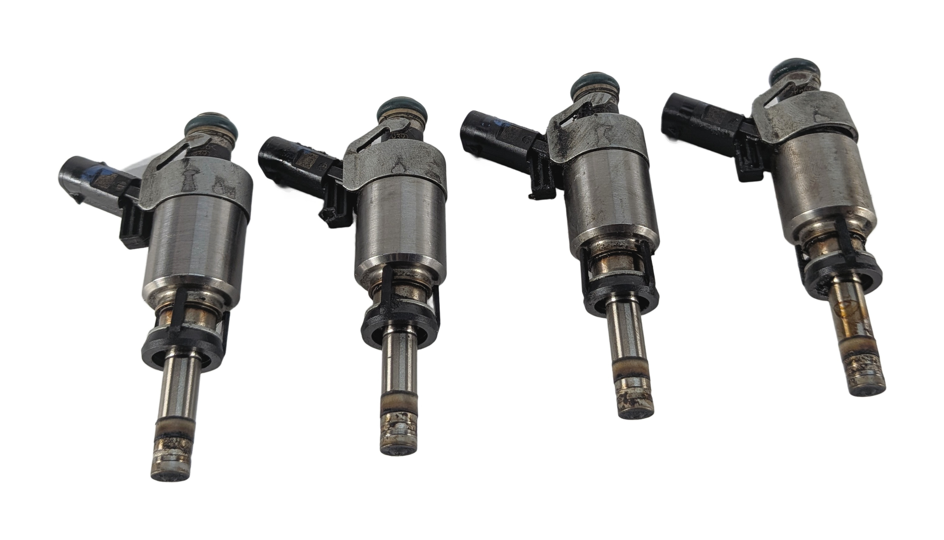 08-17 AUDI A3 A4 A5 A6 Q5 TT (8P B8 8K 8T 8R MK2 C7) 2.0L FSI FUEL INJECTOR SET4 — exact item pictured